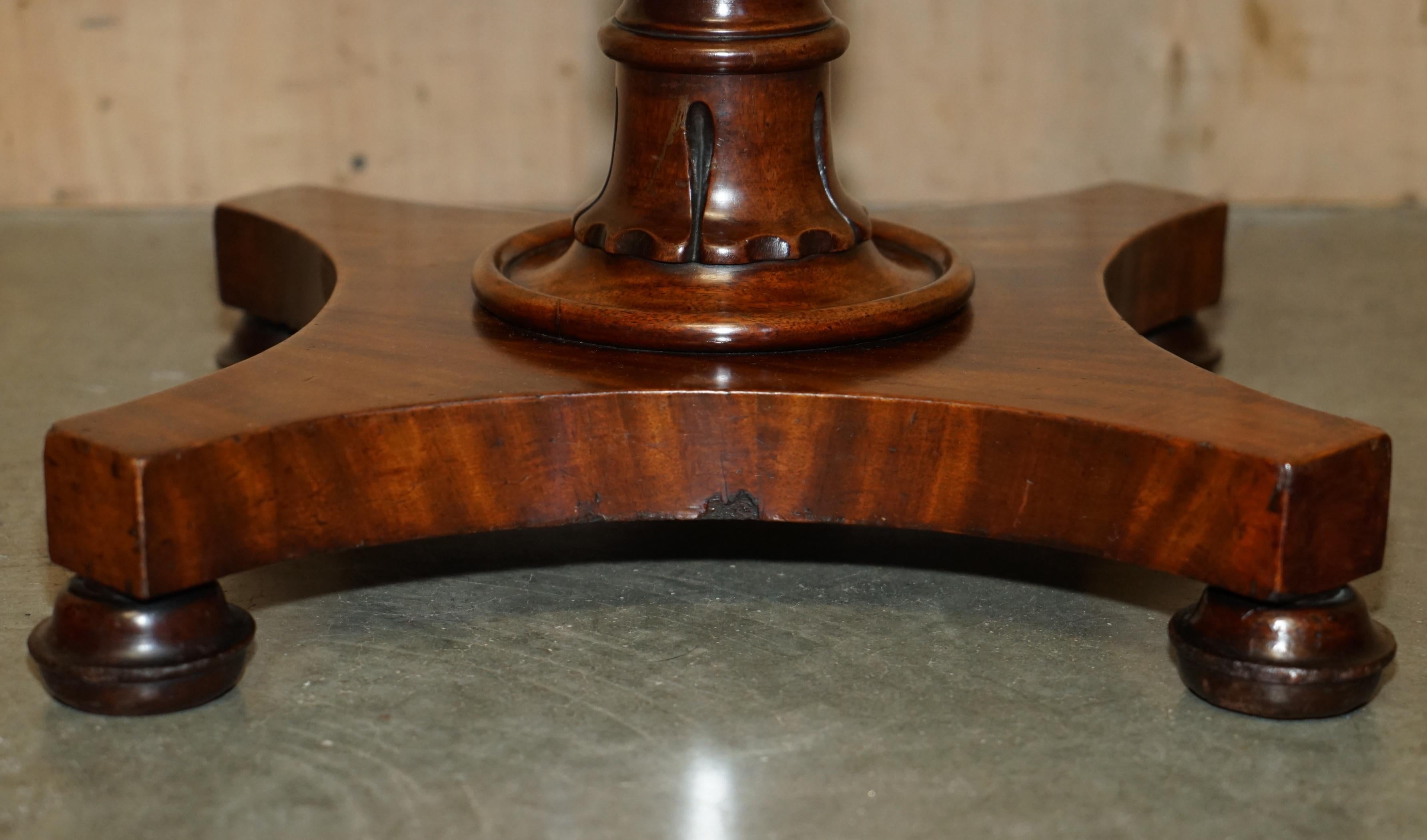 EXQUISITE WILLIAM IV CIRCA 1830 FLAMED HARDWOOD SiDE END WORK SEWING TABLE For Sale 4