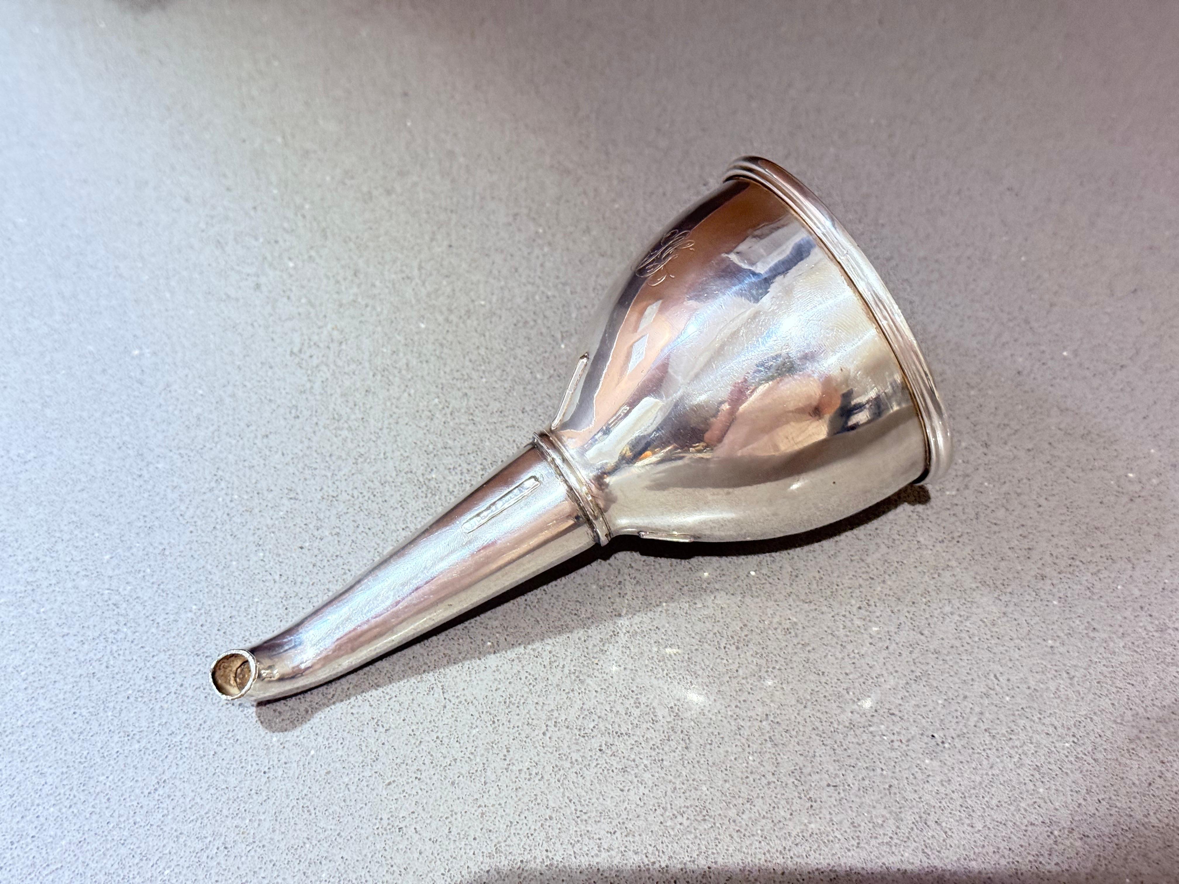 Exquisite Wein Trichter Antike Silber Platte vergoldet Superb Qualität Vintage Barware im Angebot 4