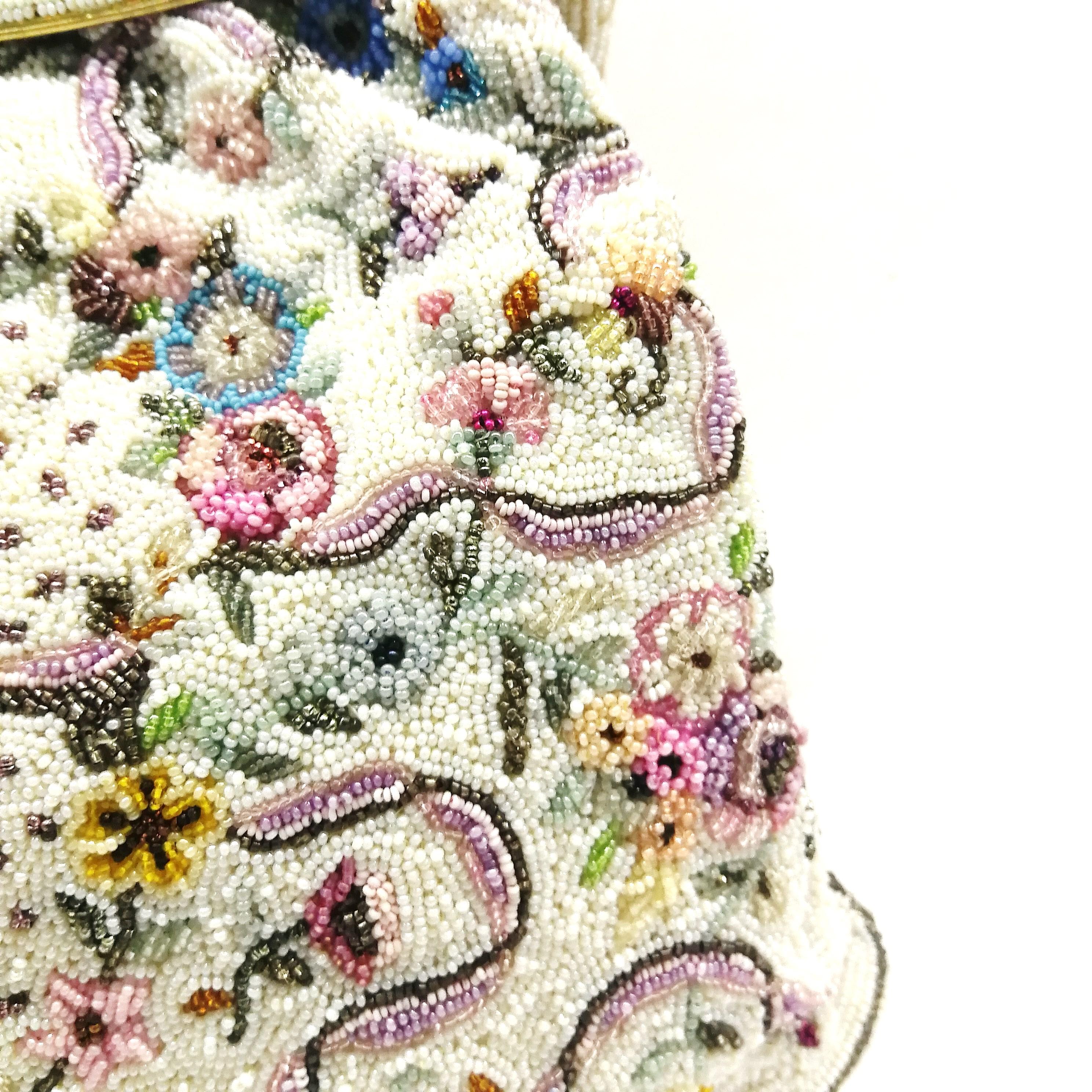 Beige Exquisitely beaded handbag, with floral motifs, Morabito, Paris, 1950s