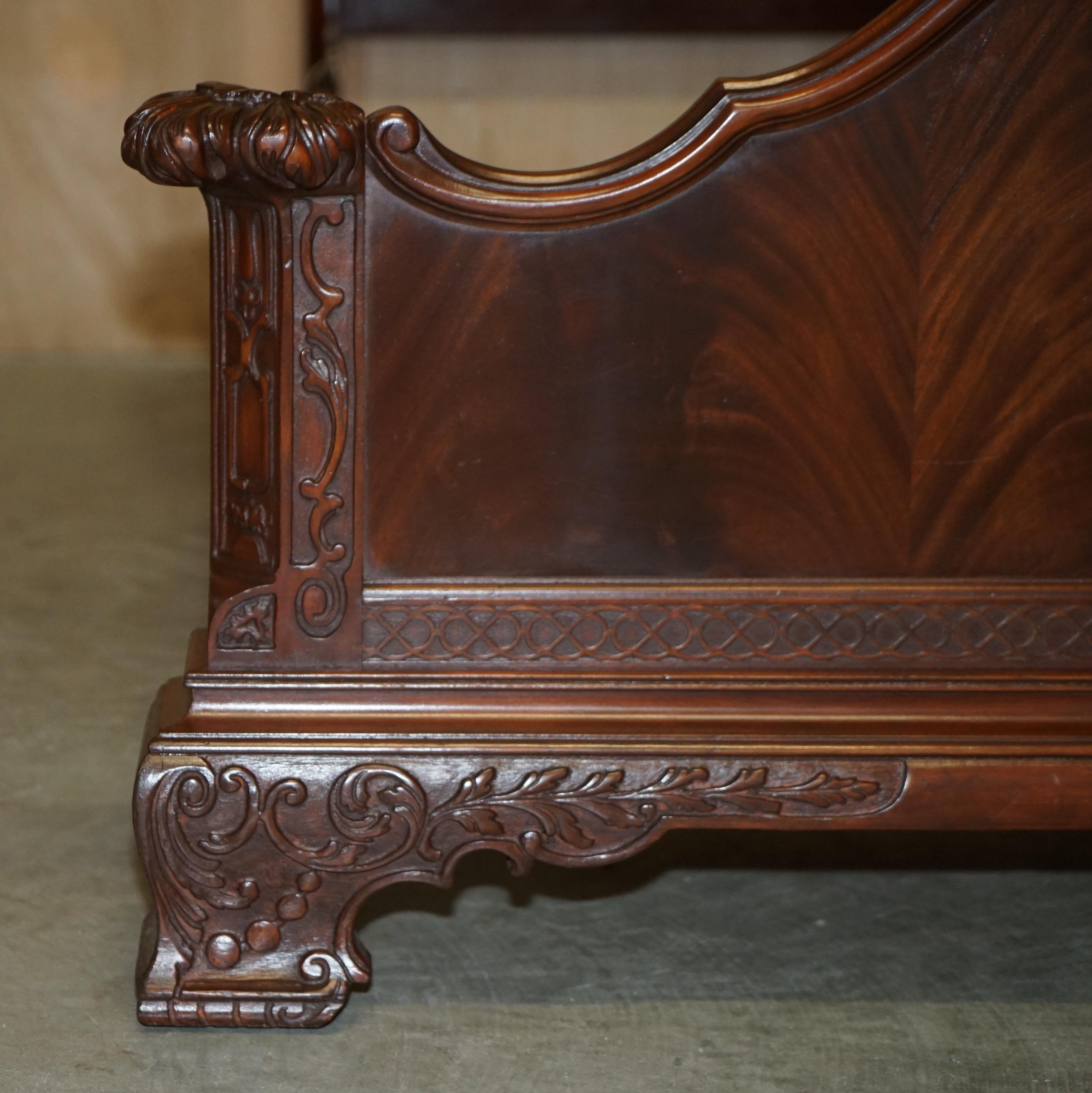 Hardwood EXQUISITELY CARVED ANTIQUE ViCTORIAN CIRCA 1880 FLAMED HARDWOOD DOUBLE BED FRAME For Sale
