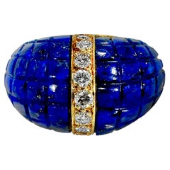 Used Exquisitely Crafted Italian 18K Yellow Gold, Lapis Lazuli, and Diamond Ring