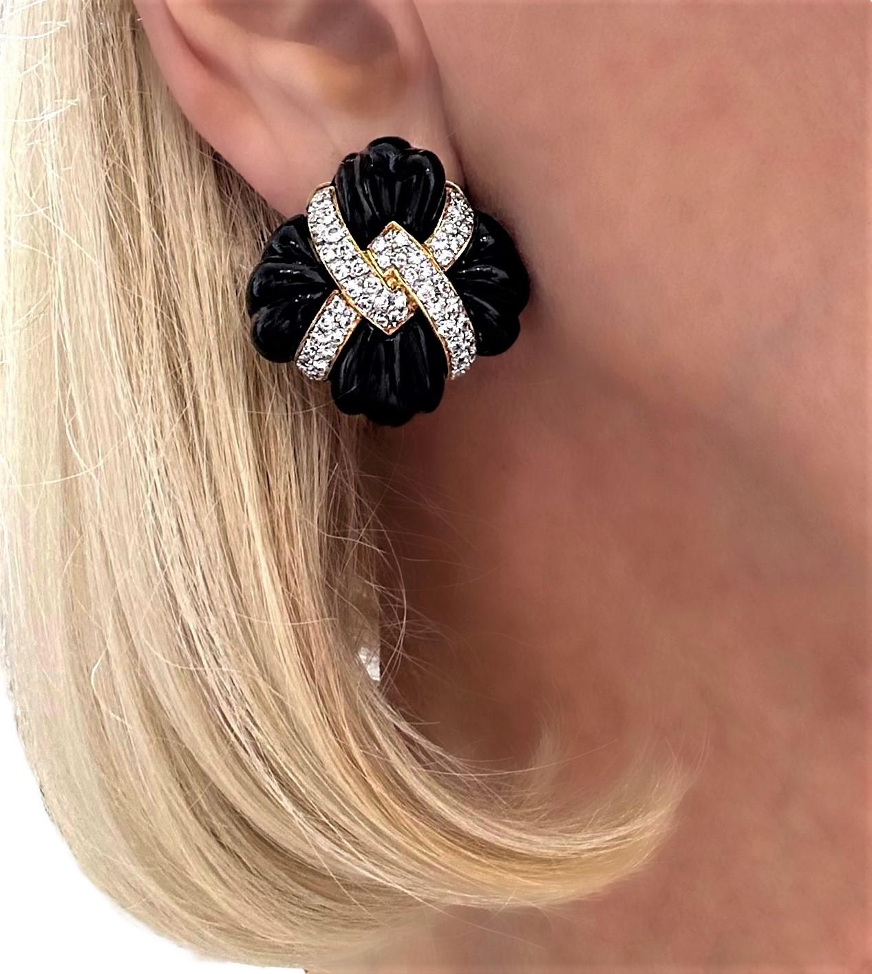 Exquisitely Designed Gold, Diamond and Fluted Onyx Fashion Earrings 1.25 Inches 3