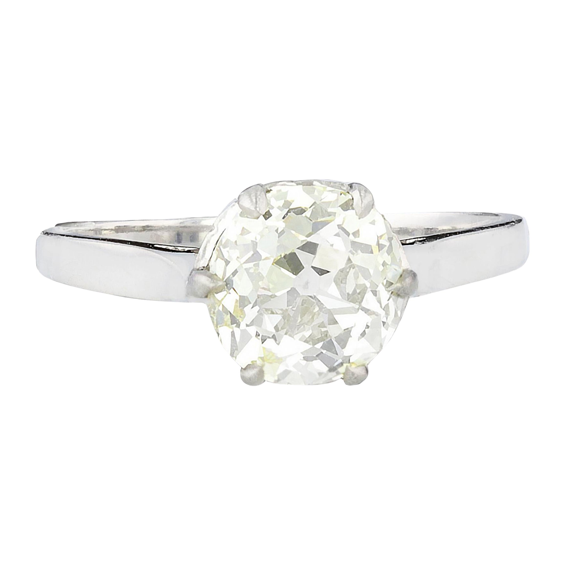 Anello di diamanti antichi squisitamente elegante in vendita