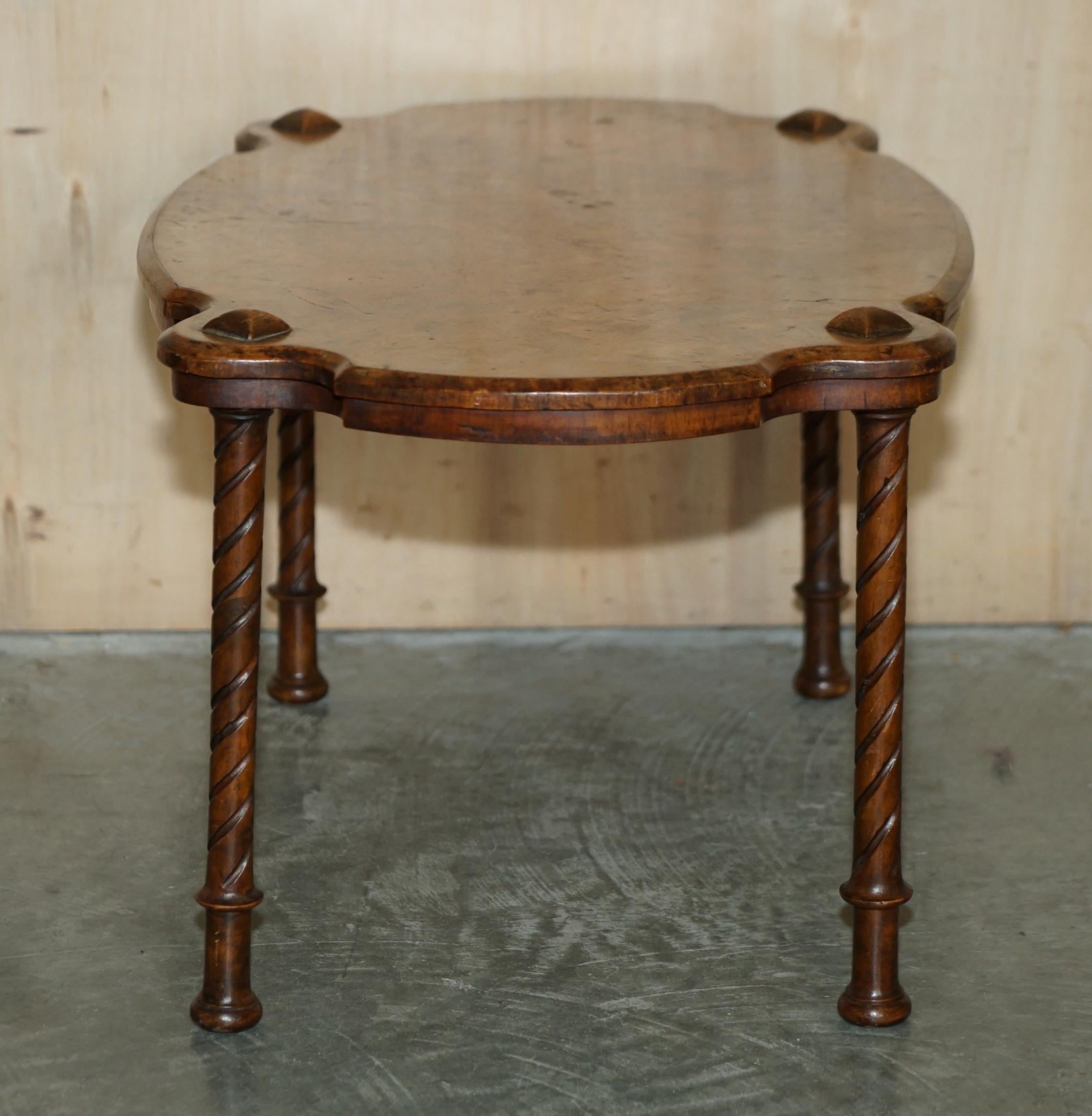 Exquisitely Hand Carved Burr Walnut Coffee Cocktail Table Lovely Turned Legs For Sale 10