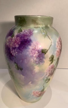 Grand vase ovoïde en porcelaine française Delinieres Limoges:: peint de façon exquise