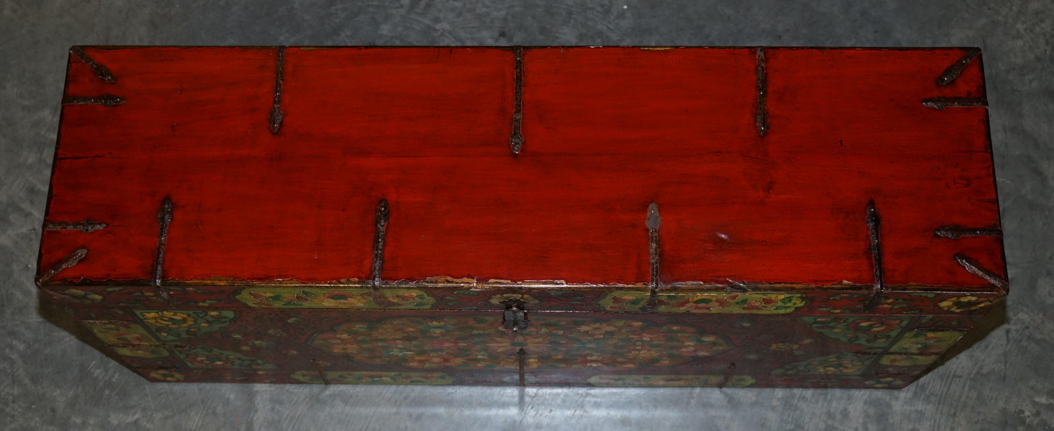 Wood Exquiste Hand Painted Oriental Chinese Linen Trunk or Chest Very Decorative For Sale