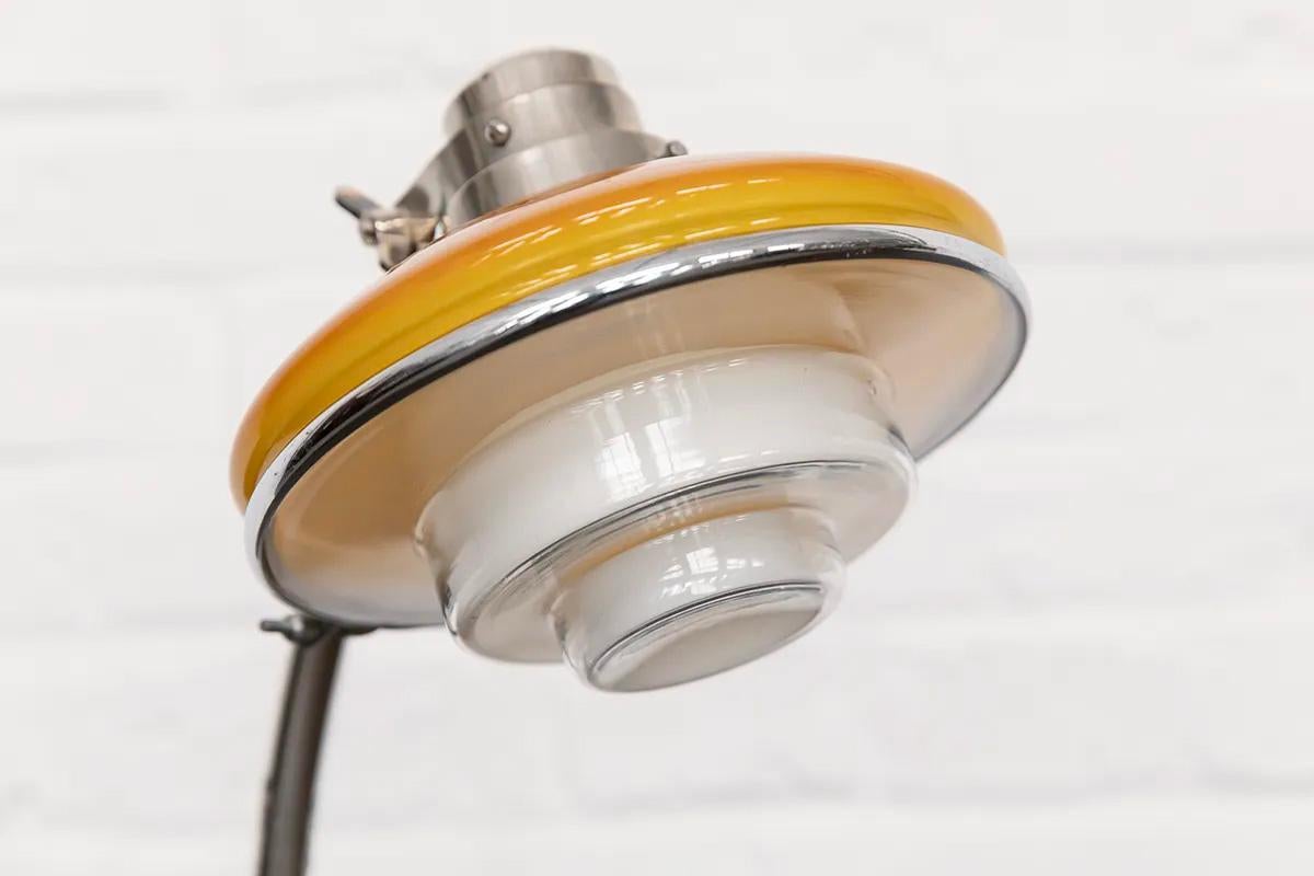 Sistrah T 2 Megaphos extremadamente raro  Lámpara de mesa de Otto Müller para Sistrah Bauhaus en venta