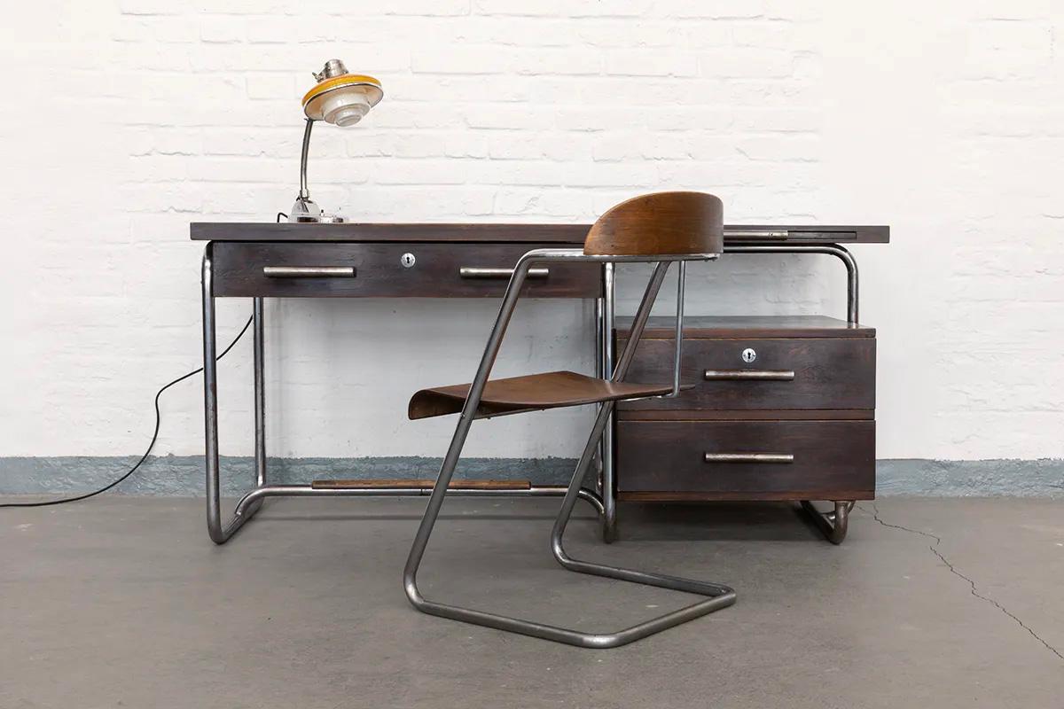 Sistrah T 2 Megaphos extremadamente raro  Lámpara de mesa de Otto Müller para Sistrah Alemán en venta