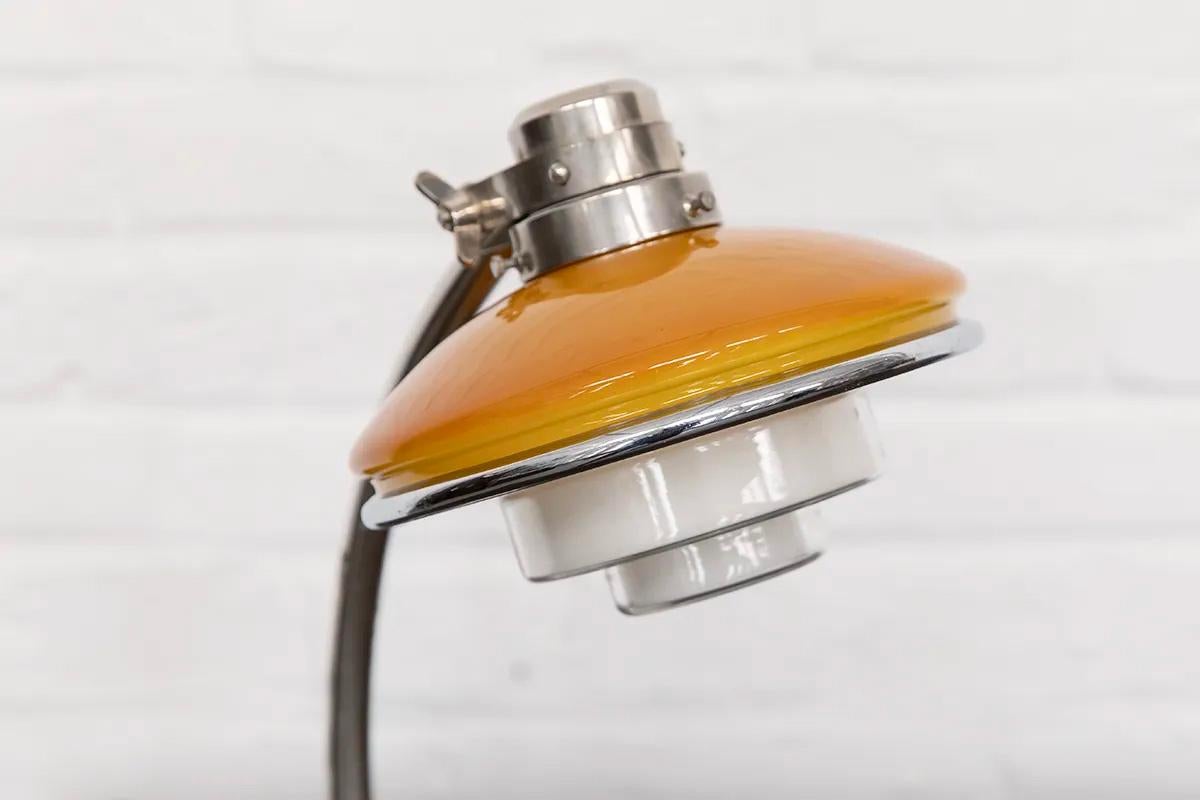 Sistrah T 2 Megaphos extremadamente raro  Lámpara de mesa de Otto Müller para Sistrah en Excelente estado para la venta en Berlin, DE