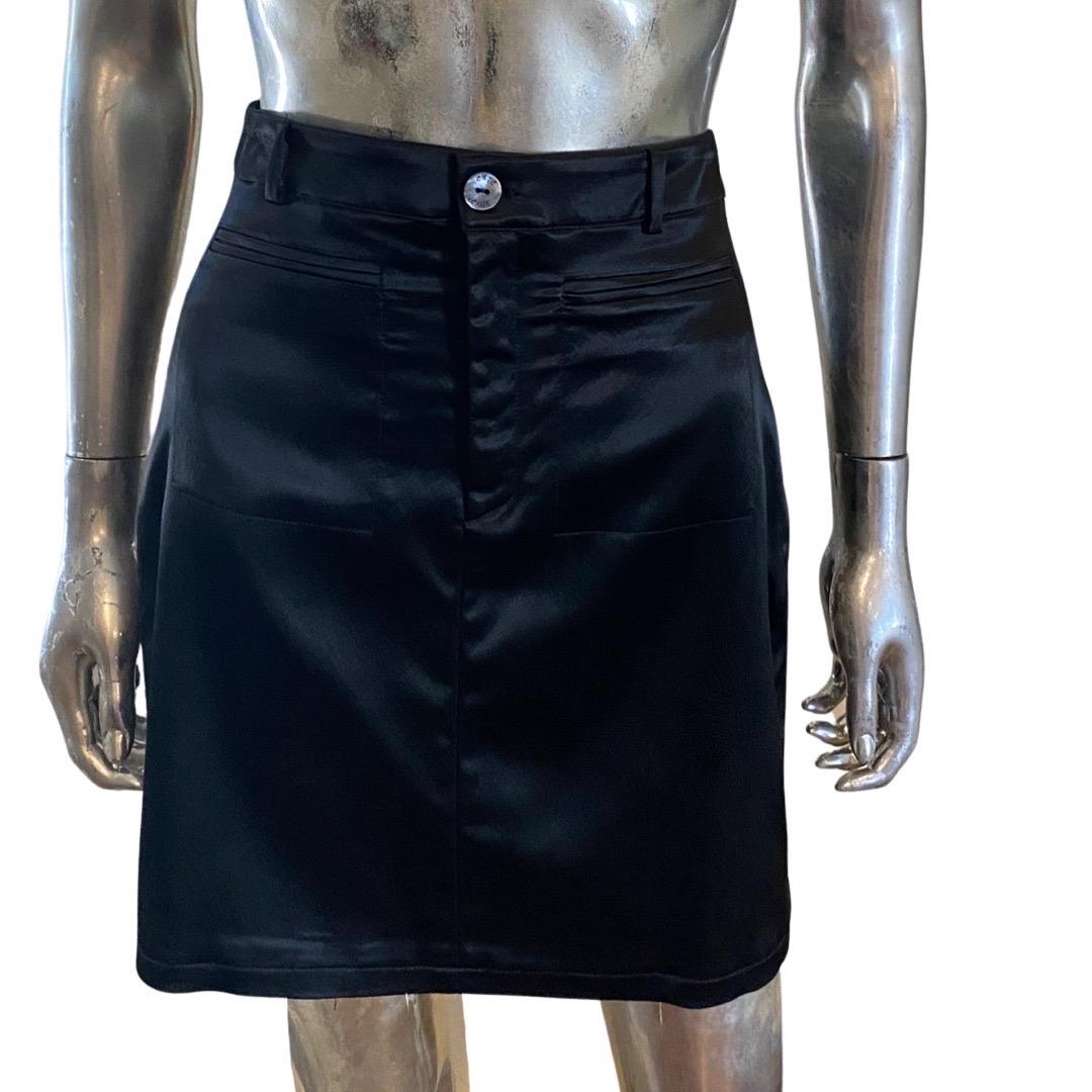 Extē Italy Black Satin Short Jean Style Skirt Size 6 For Sale 2