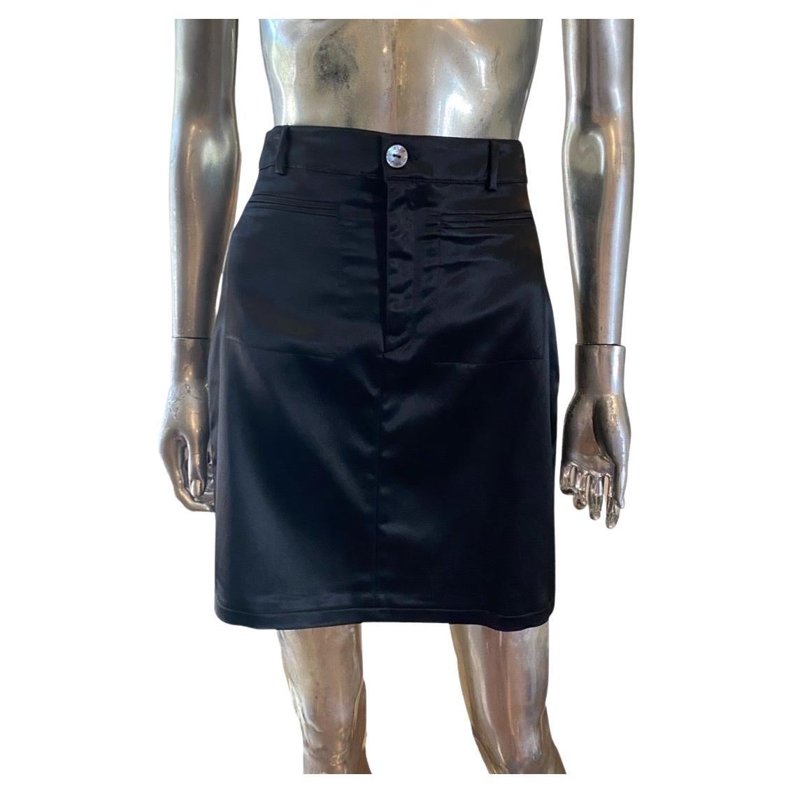 Extē Italy Satin Short Jean Style Skirt Taille 6