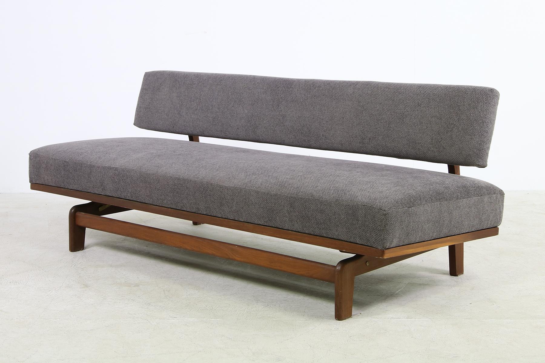 Extendable 1960s Daybed by Hans Bellmann Mod. 470 for Wilkhahn Germany Teak Sofa In Good Condition For Sale In Hamminkeln, DE