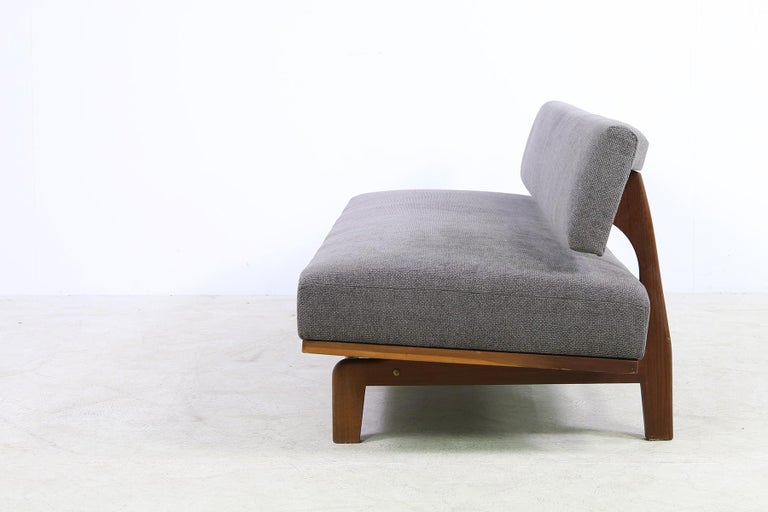 Extendable 1960s Daybed by Hans Bellmann Mod. 470 for Wilkhahn Germany Teak Sofa For Sale 3