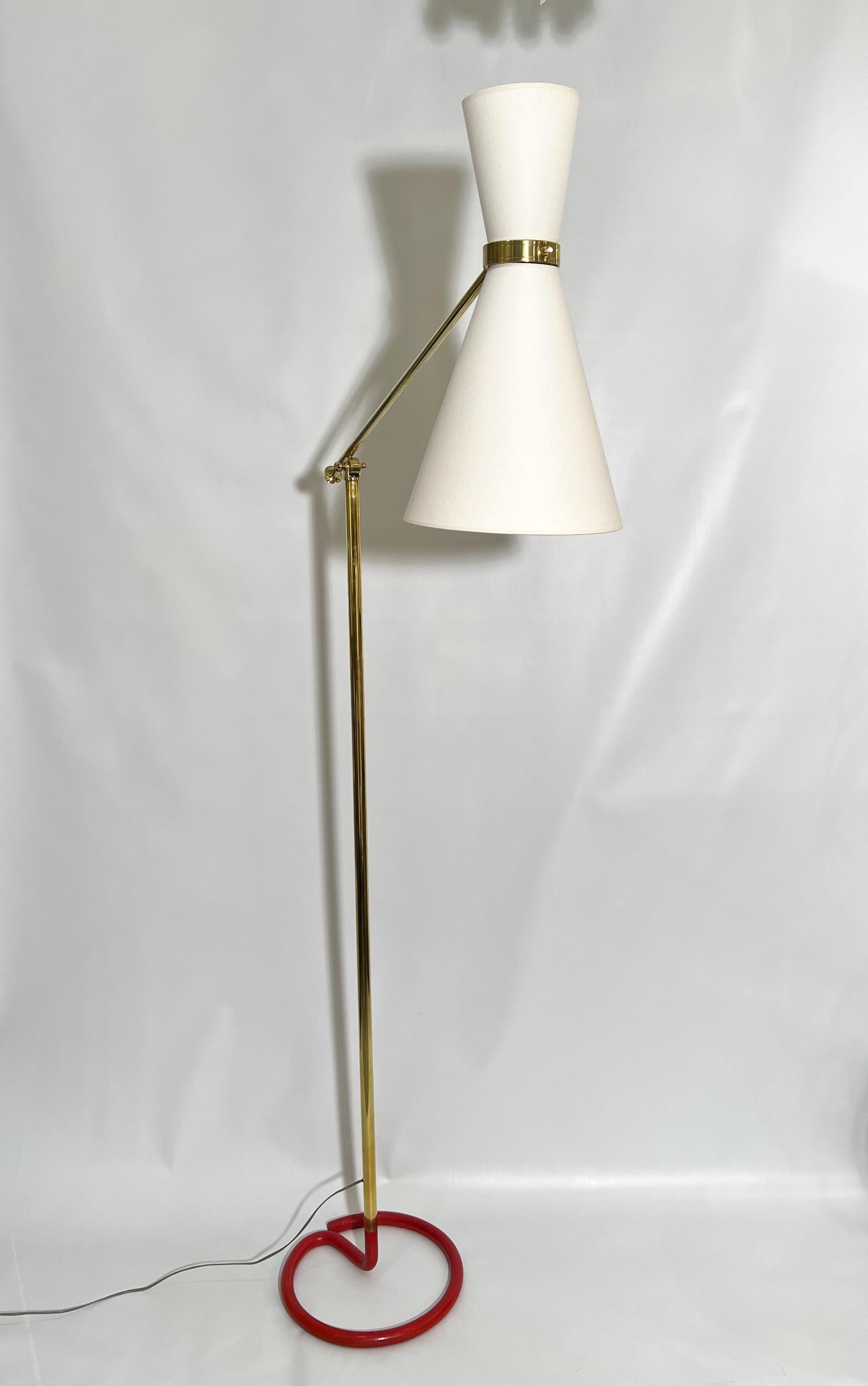 Lacquered Extendable and articulated floor lamp, by Maison Stablet, France circa 1940/1950