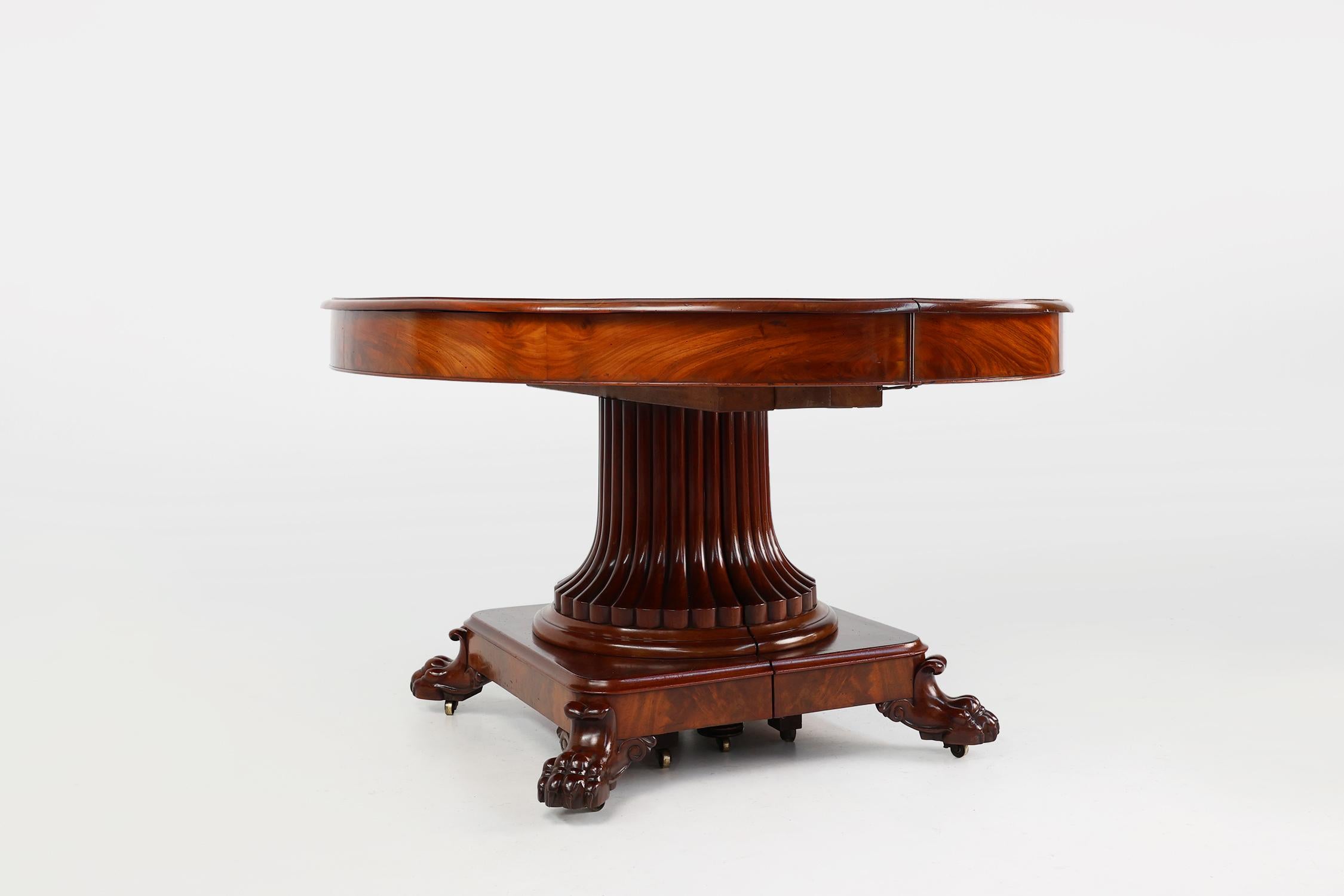 Table de salle à manger anglaise ancienne et extensible de style victorien, vers 1830 en vente 1