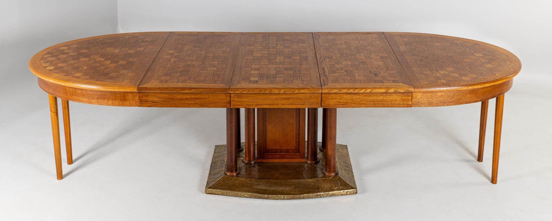 Mesa de comedor extensible Art Decó, atribuida a Jozef de Coene, Bélgica, años 30 en venta 1