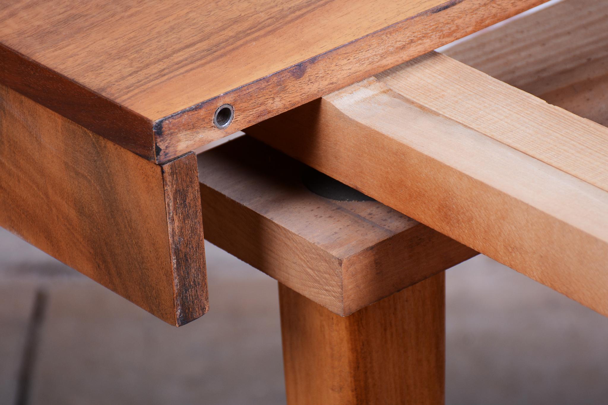 Table de salle à manger extensible Art déco, par Jindřich Halabala, UP Závody, République tchèque, années 1940 en vente 4