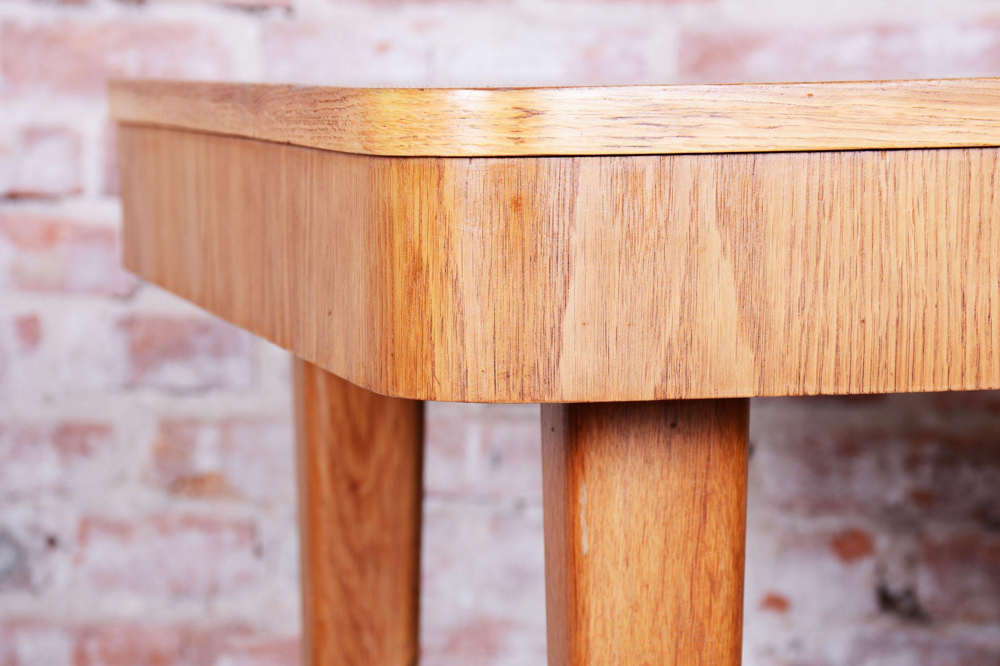 Table de salle à manger extensible Art déco, par Jindřich Halabala, UP Závody, République tchèque, années 1940 en vente 9
