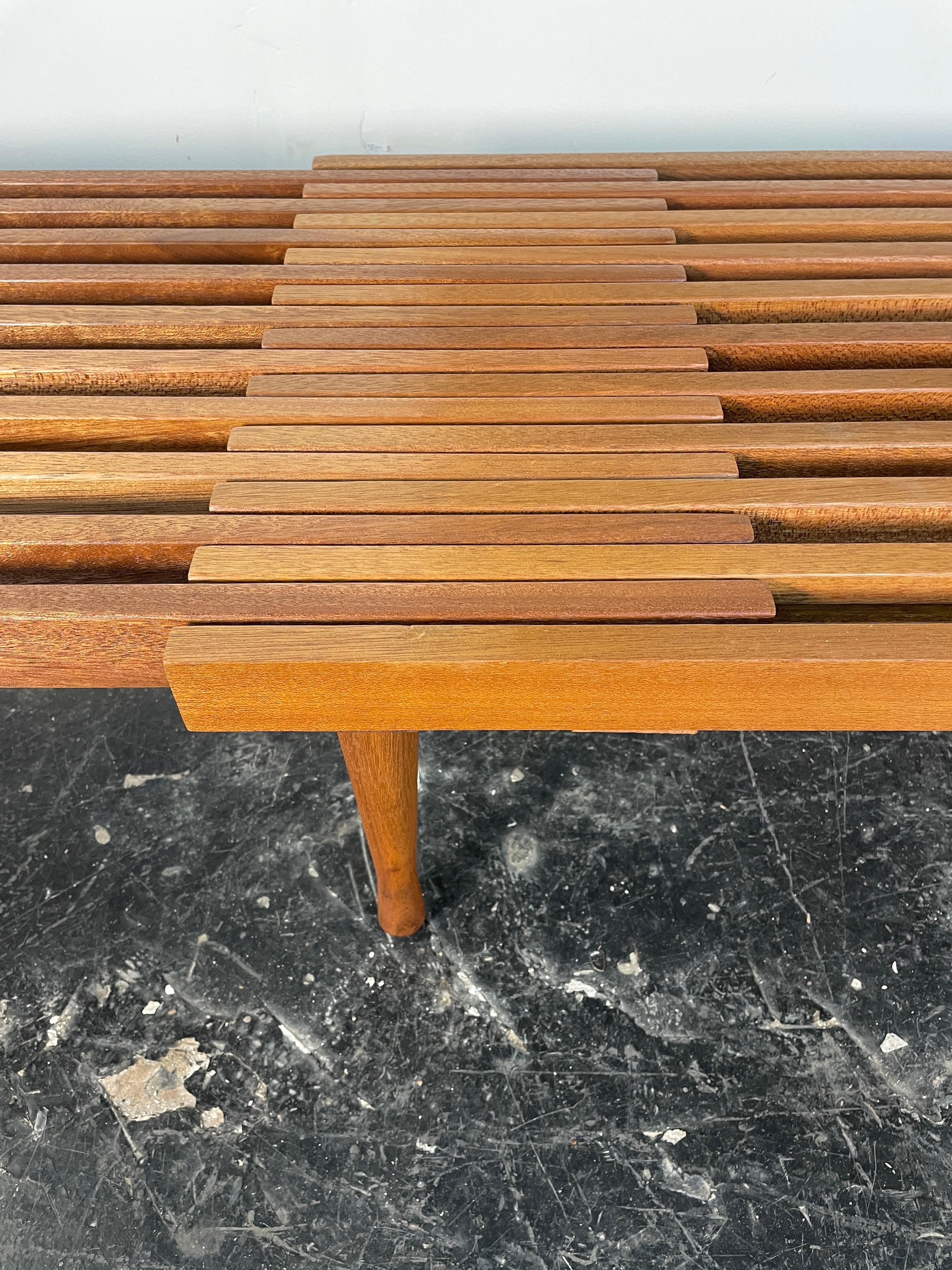 Extendable Bench in Mahogany by John Keal for Brown Saltman In Excellent Condition In San Diego, CA