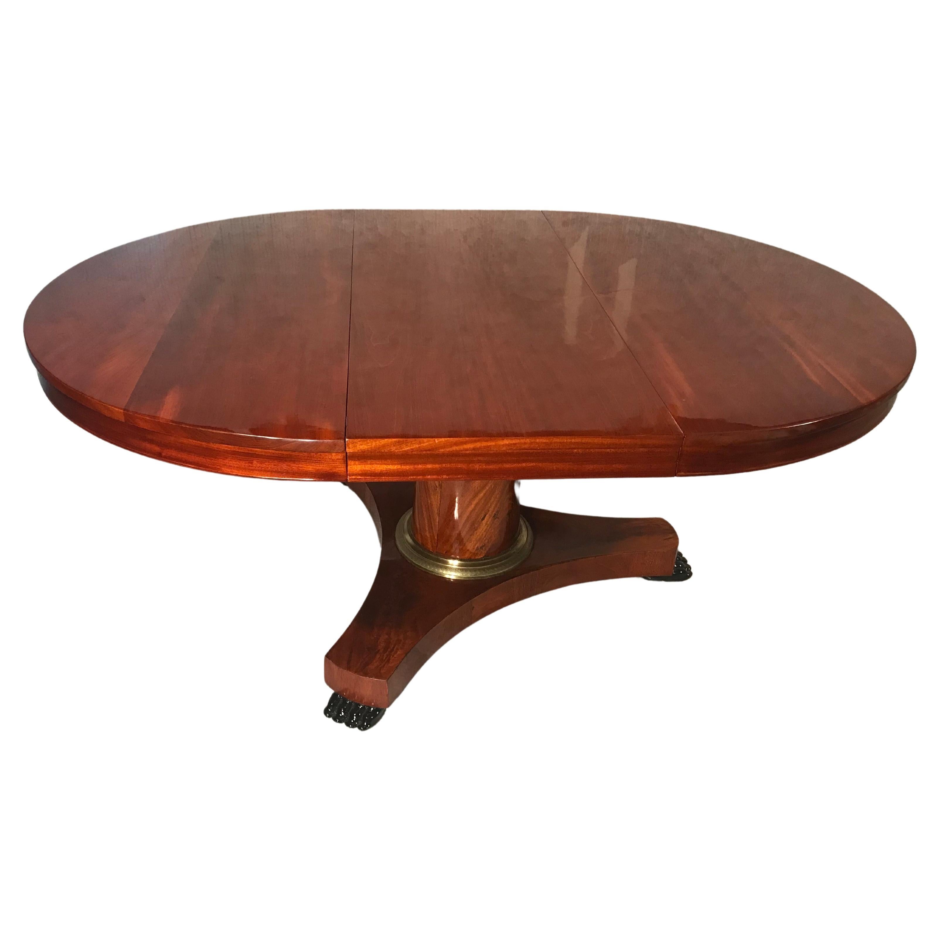 Extendable Biedermeier/ French Restauration Dining Table, 1830 In Good Condition In Belmont, MA