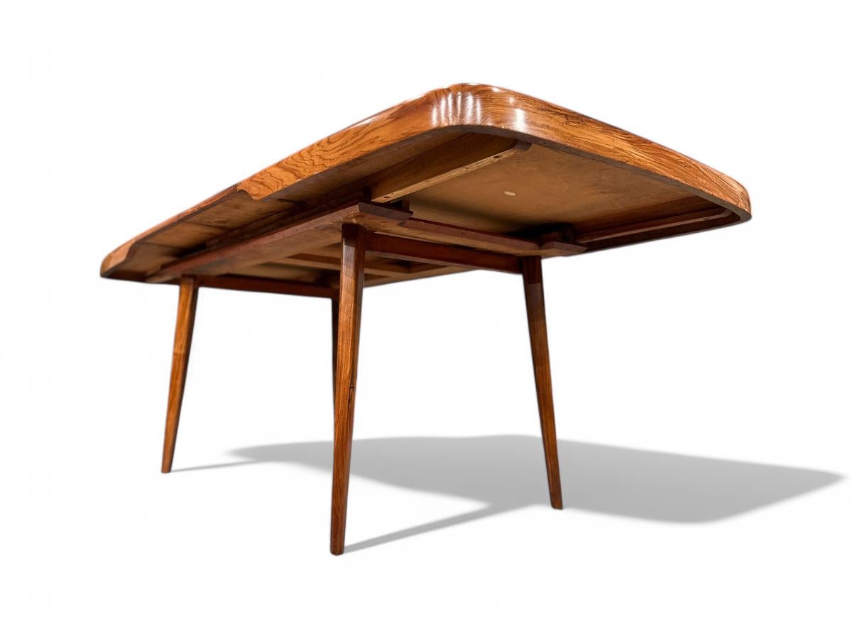 Brasiliano Tavolo da pranzo moderno brasiliano allungabile in legno duro di Caviuna, Carlo Hauner 1950s in vendita