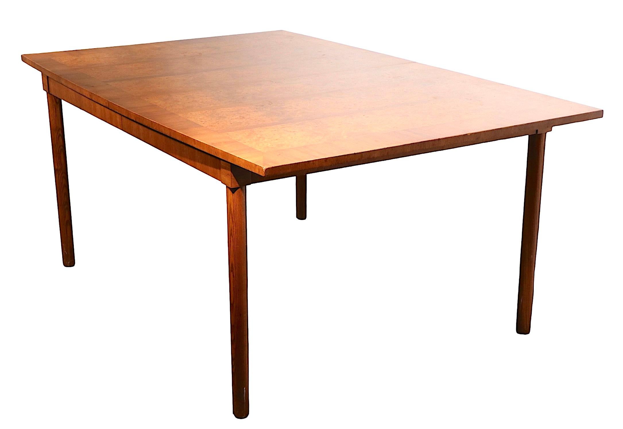 American Extendable Burl and Mahogany Top Dining Table with Two Leaves Ca. 1950/1960's  For Sale