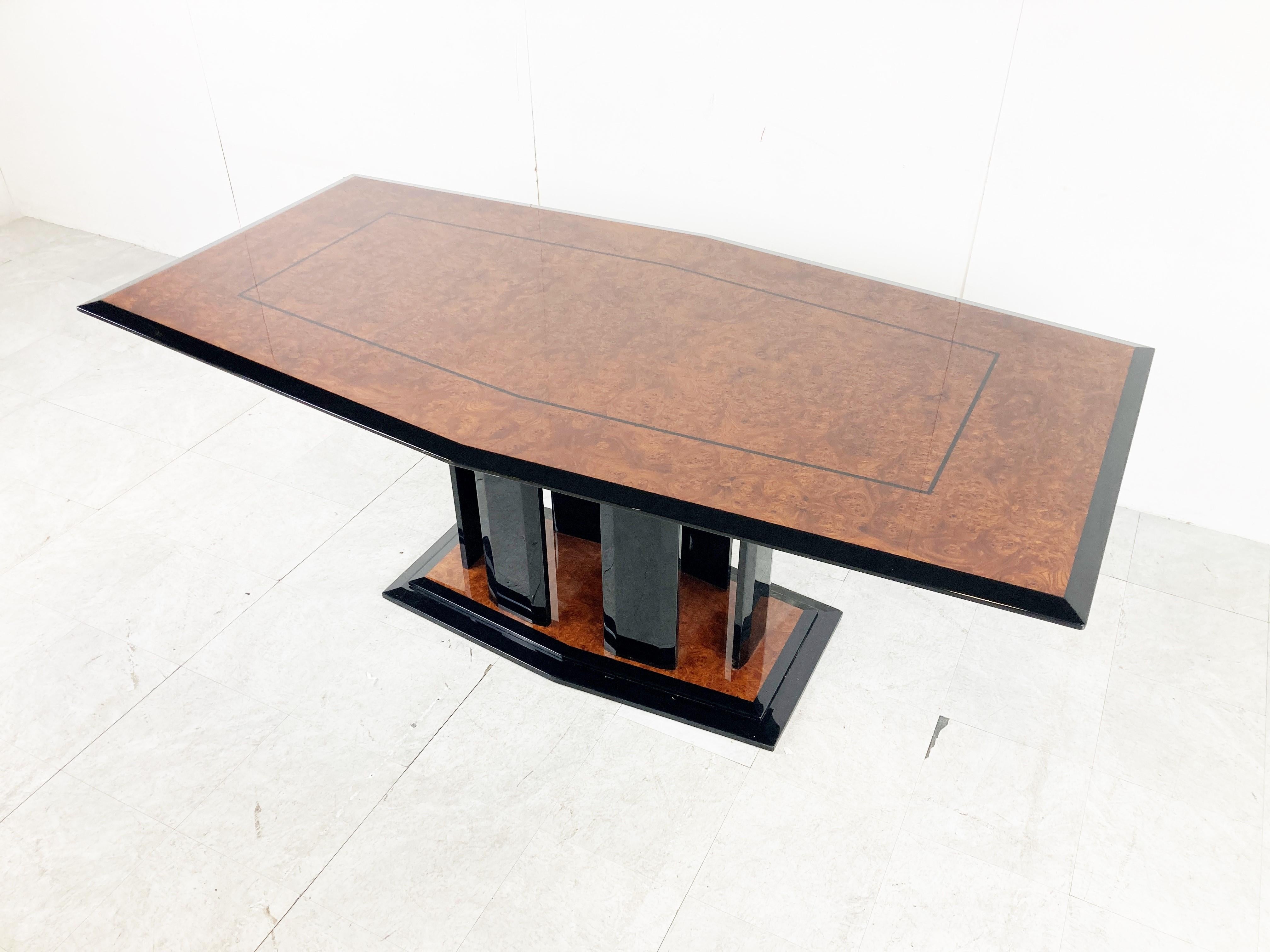 Table de salle à manger à rallonge en bois de ronce de Paul Michel, années 1980 en vente 3