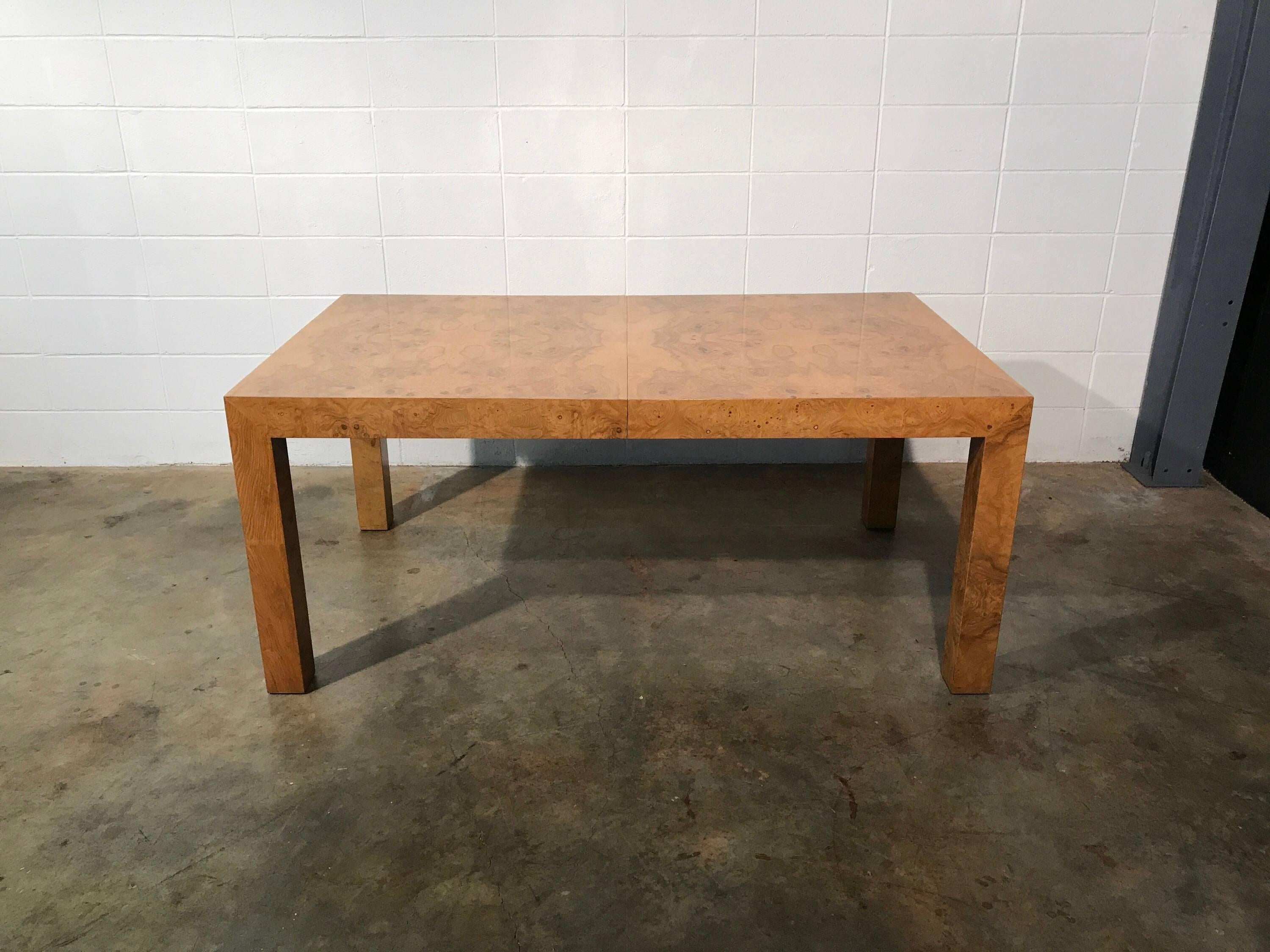 Mid-Century Modern Extendable Burl Wood Dining Table Designed by Milo Baughman for Thayer Coggin