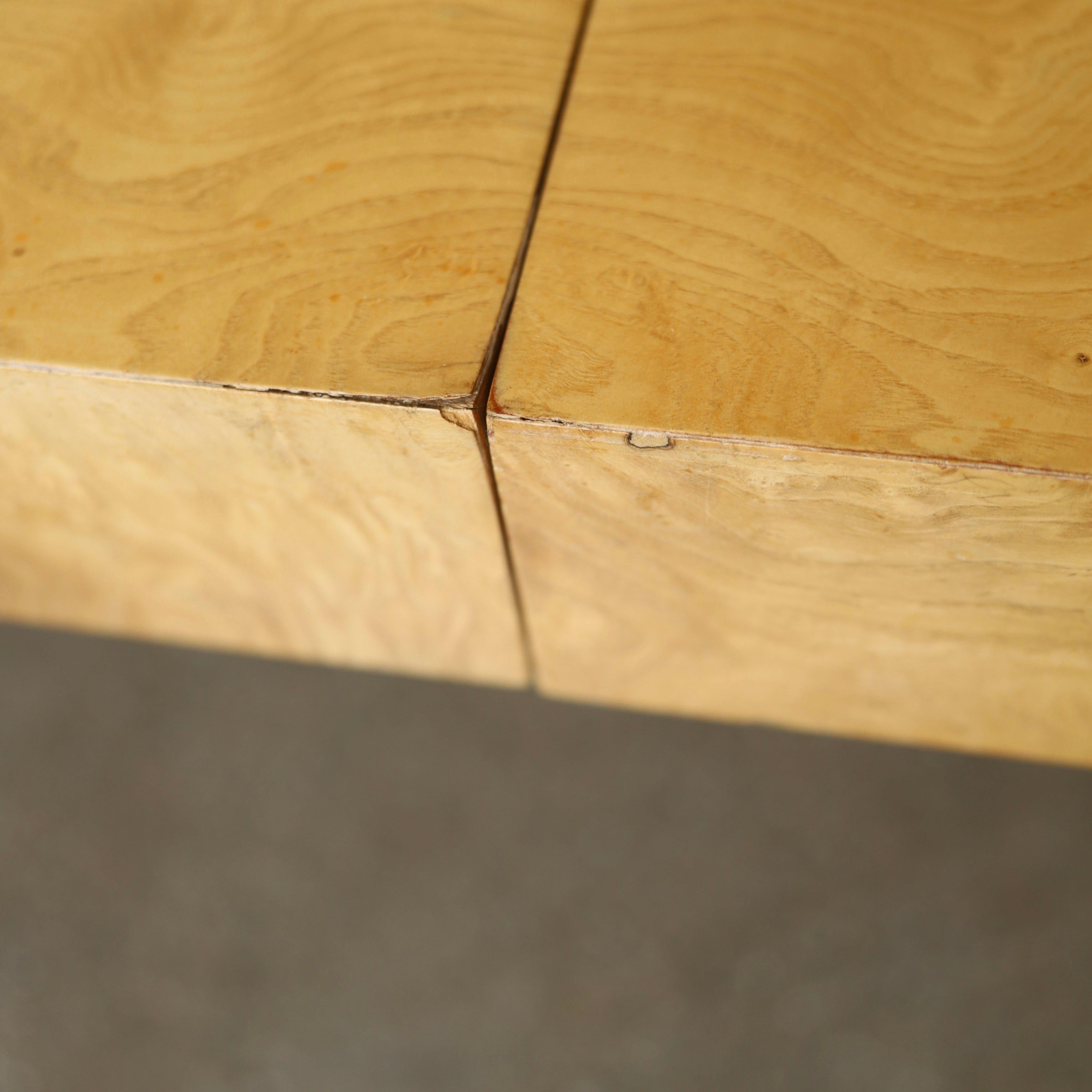 Table de salle à manger extensible en bois de bure en vente 3