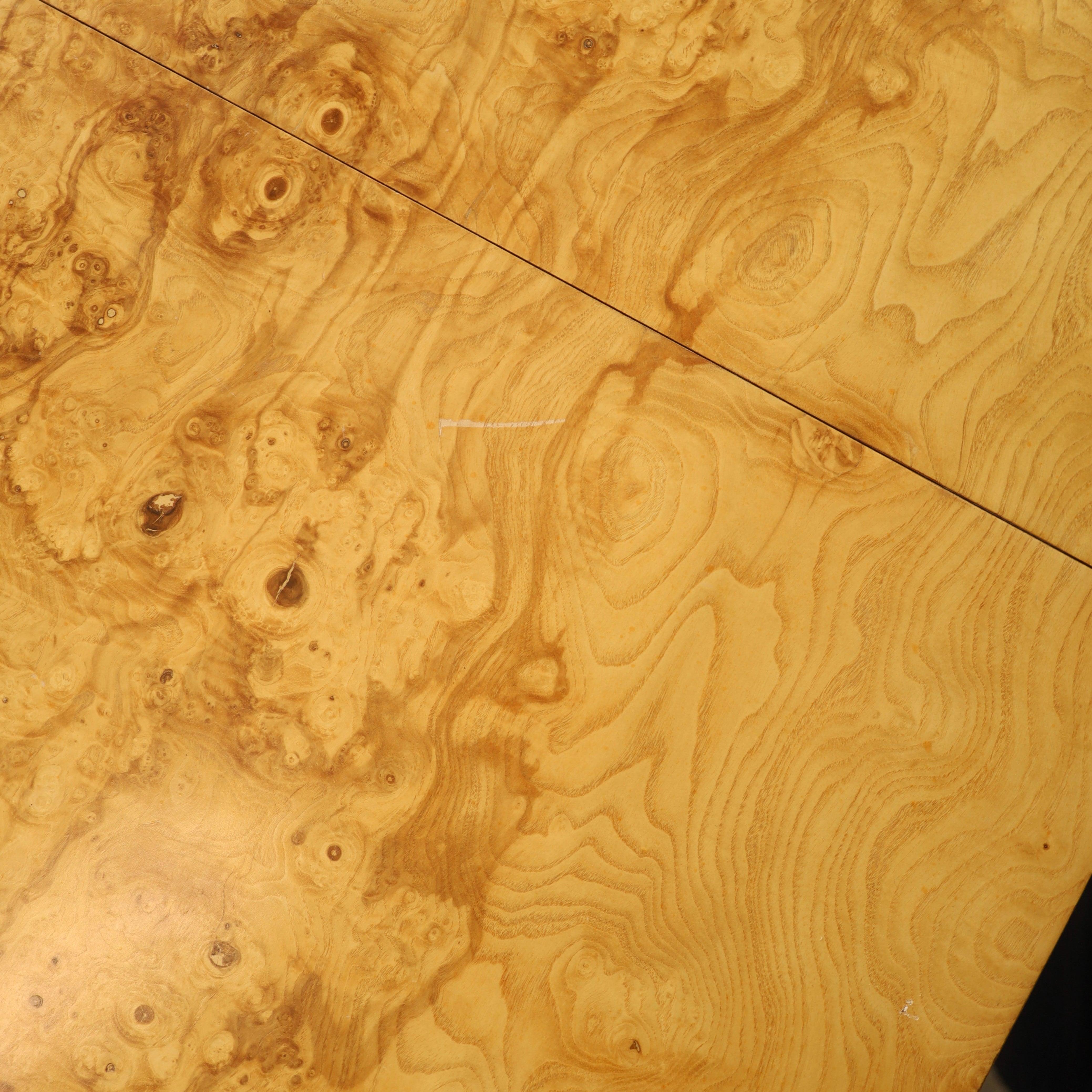 Table de salle à manger extensible en bois de bure en vente 5
