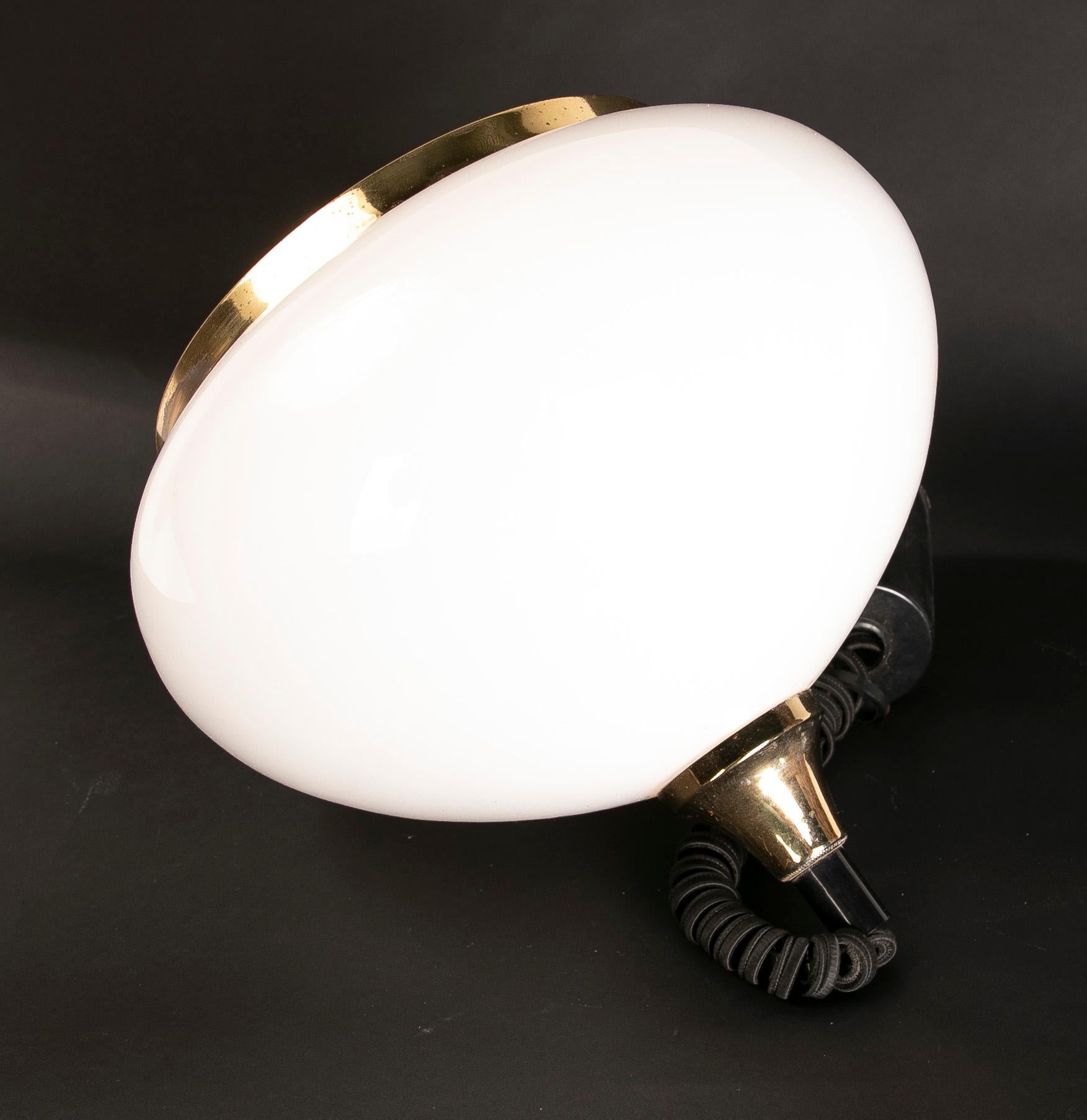 Extendable Ceiling Lamp with Glass and Gold Metal Lampshade For Sale 8
