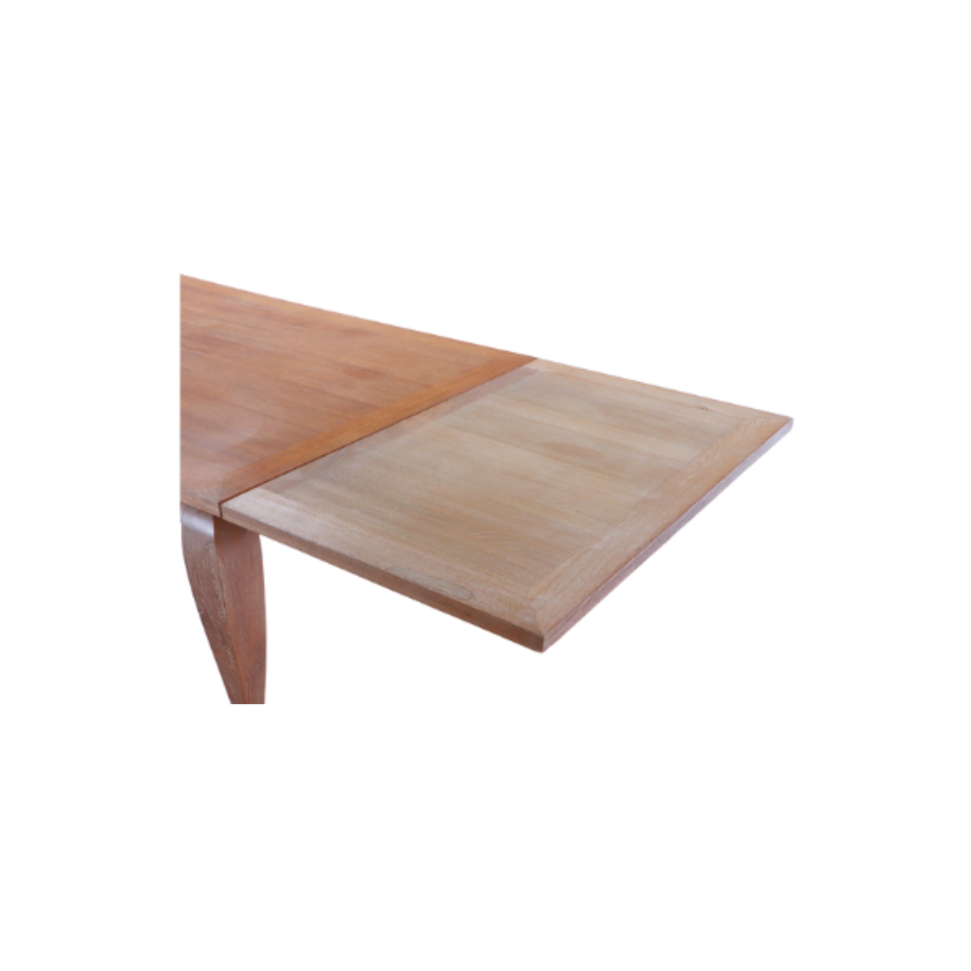 Provincial français Table de salle à manger extensible en Oak Cérusé, C.C. 1940 en vente