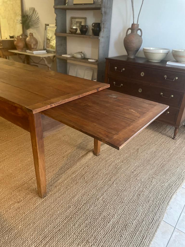 Extendable Cherrywood Dining Table mid 20th For Sale 2
