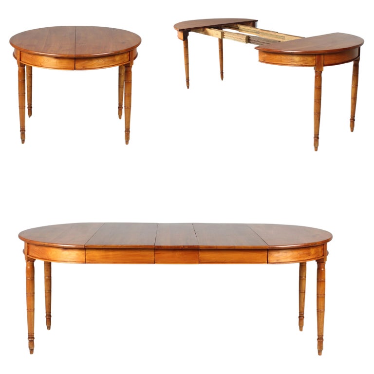 Ausziehbarer Esstisch aus Kirschbaumholz, Deutschland, Mitte des 19. Jahrhunderts bei 1stDibs Deutschland