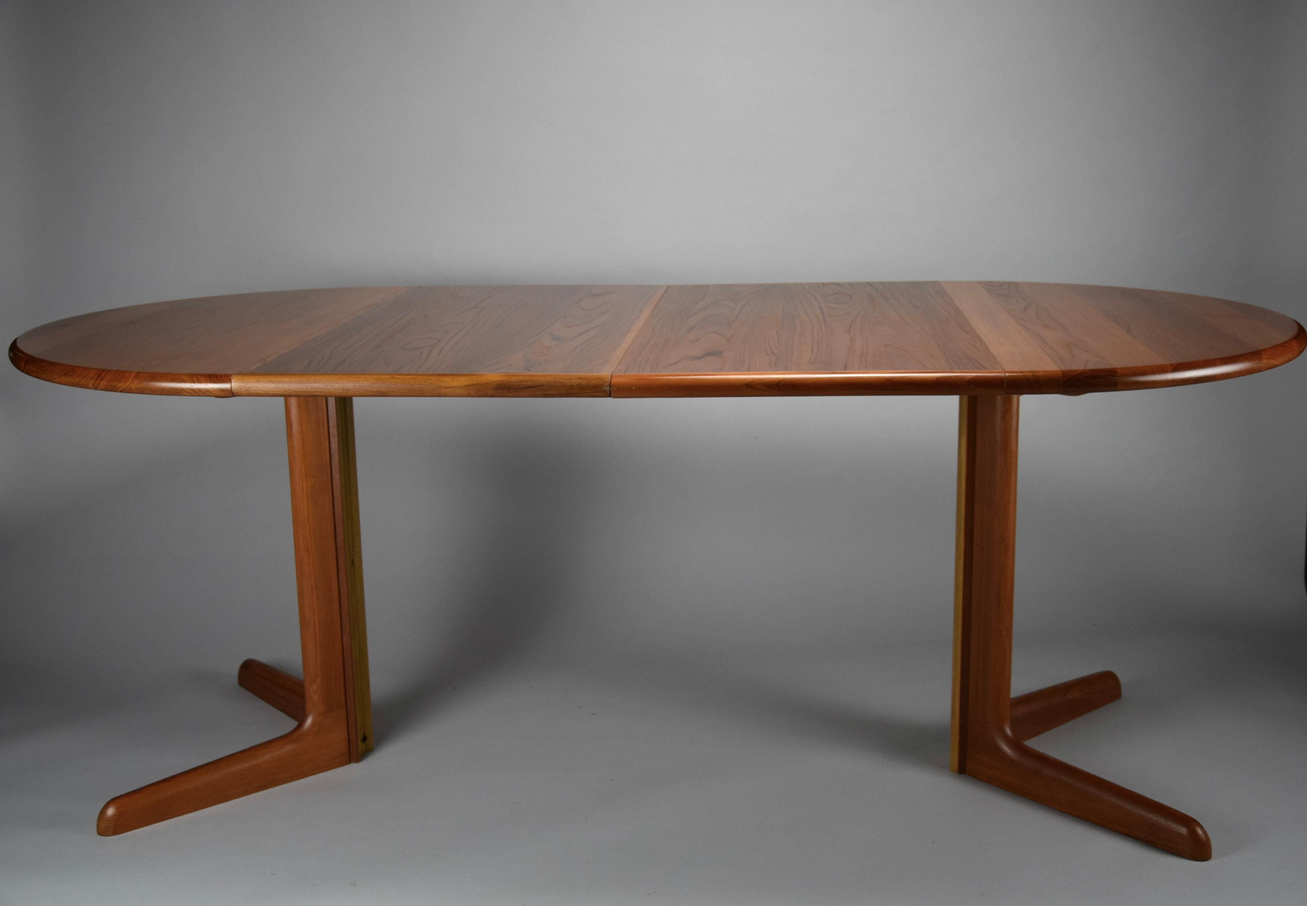 Extendable Danish Mid-Century Modern Solid Jatoba Wooden Dining Table For Sale 4