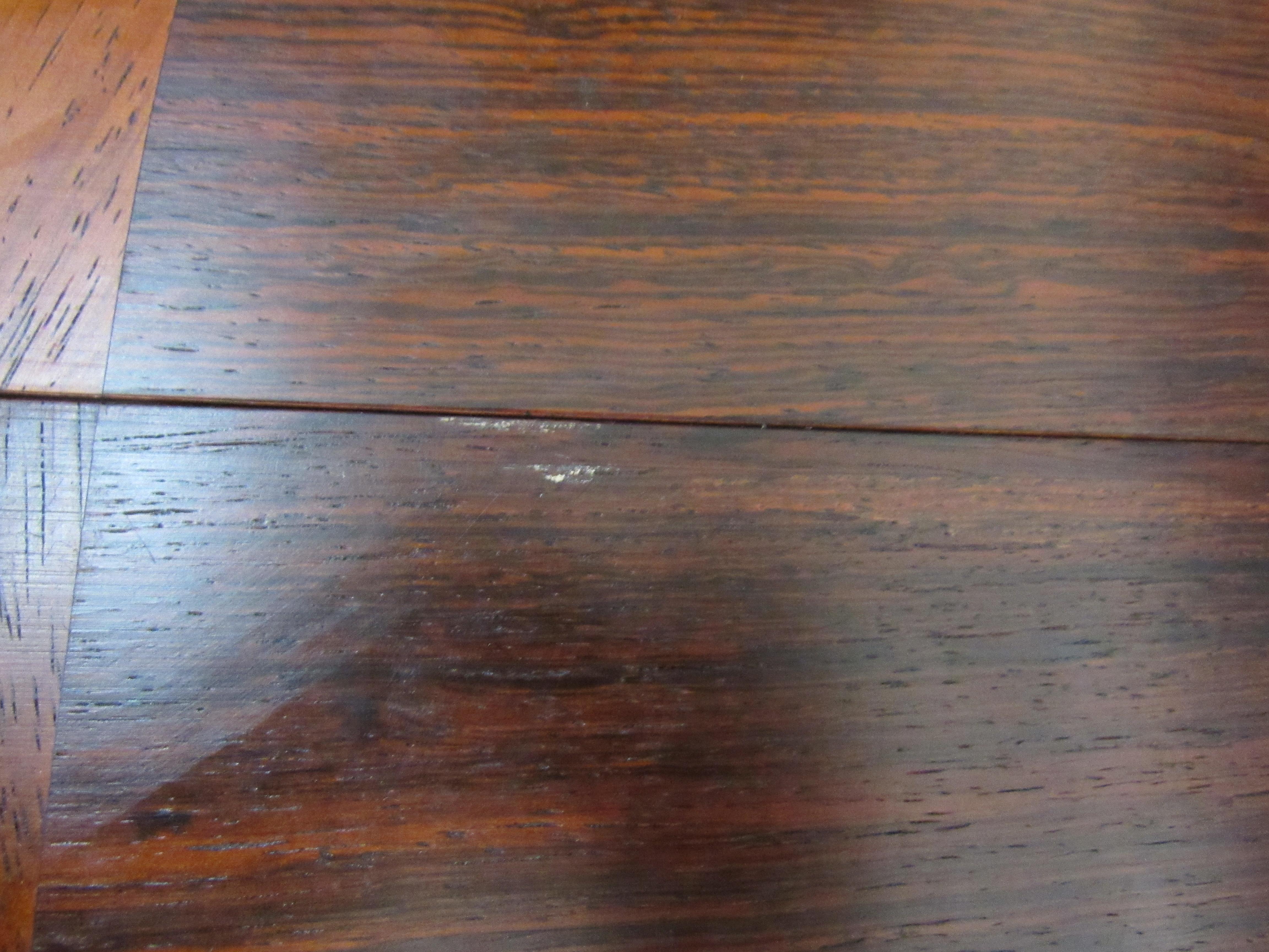 Danish Rosewood Dining Table by Møbelintarsia In Good Condition For Sale In Brooklyn, NY