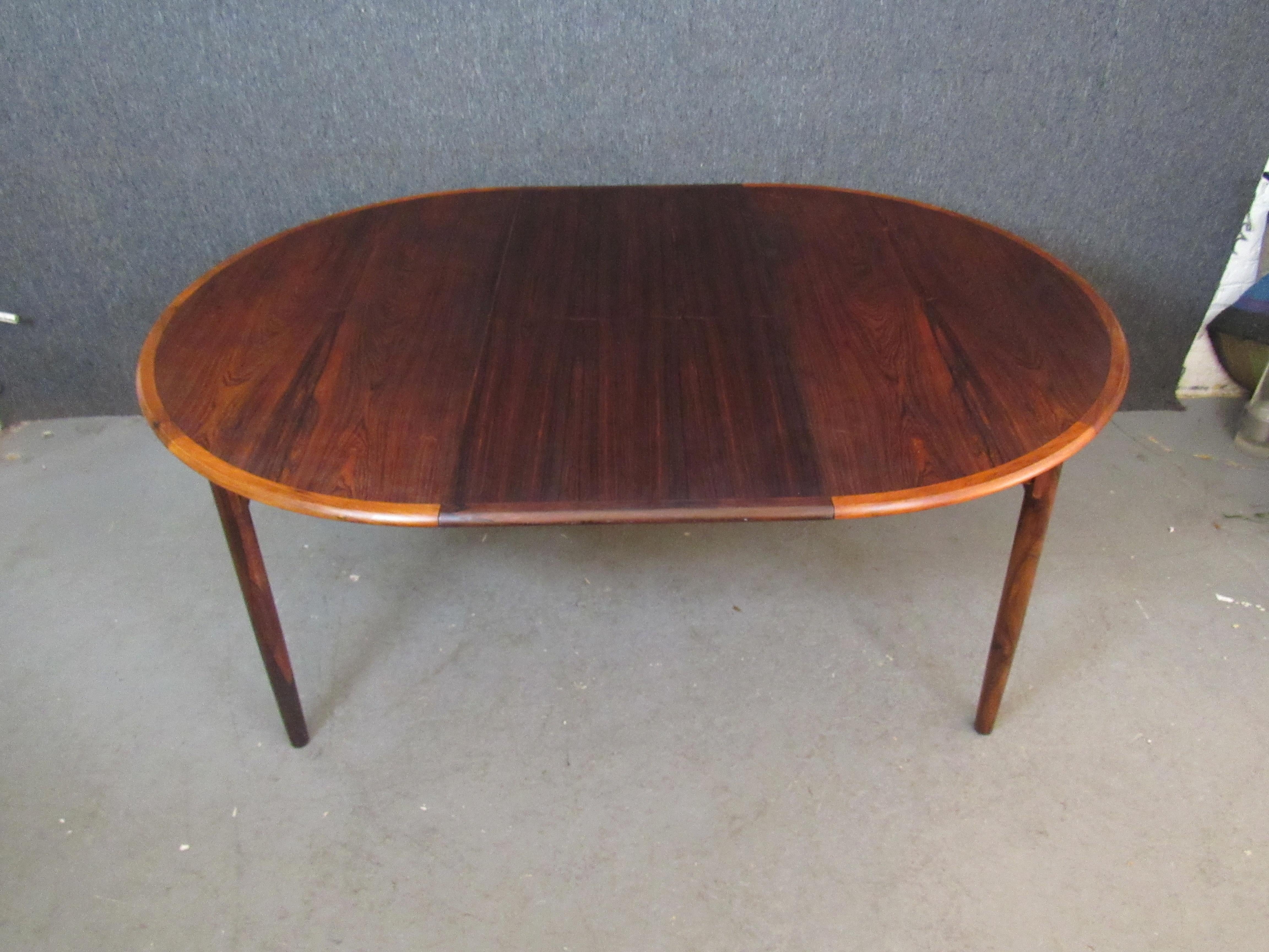 20th Century Danish Rosewood Dining Table by Møbelintarsia For Sale