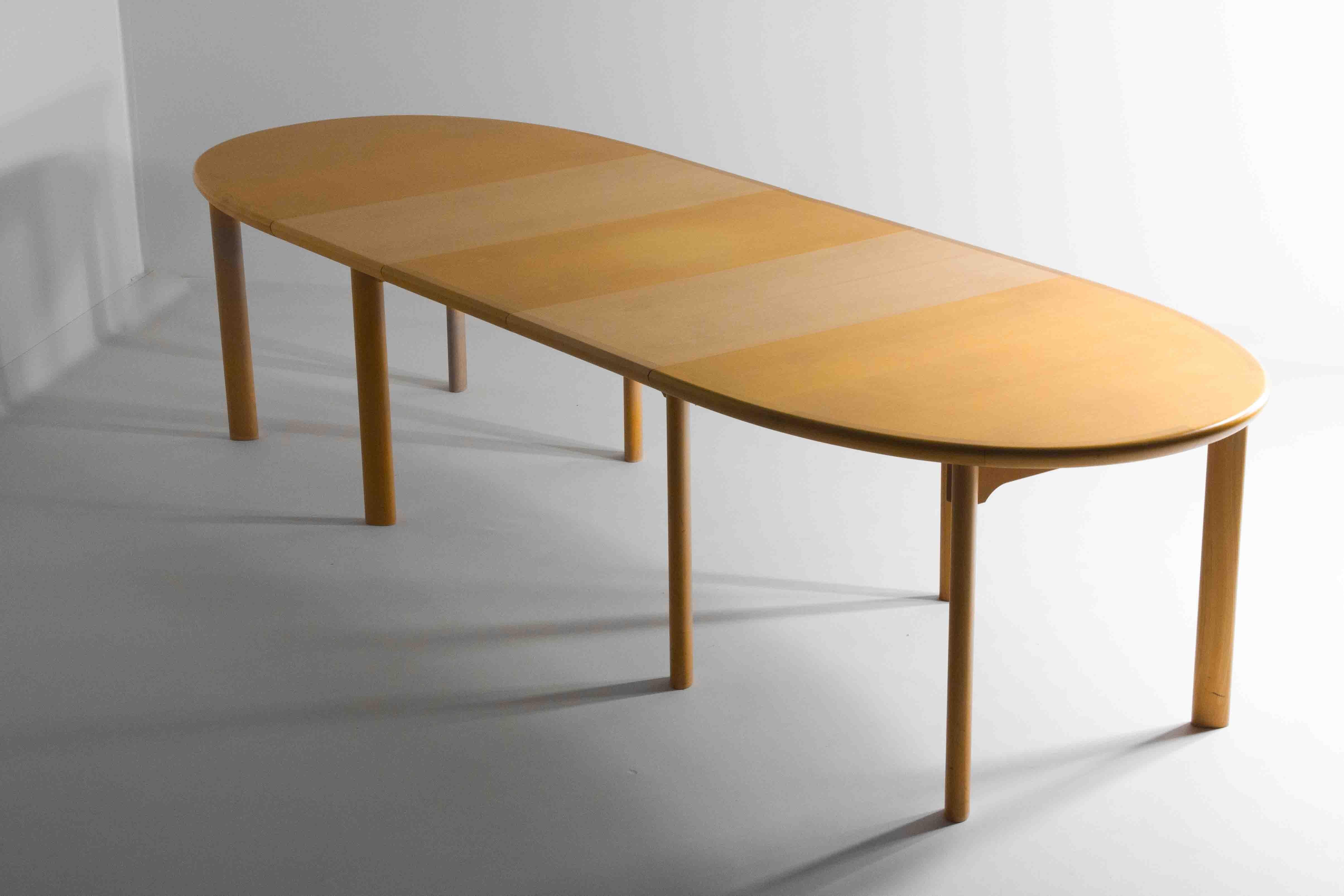 Extendable Danish Skovby dining table, 1970s For Sale 7