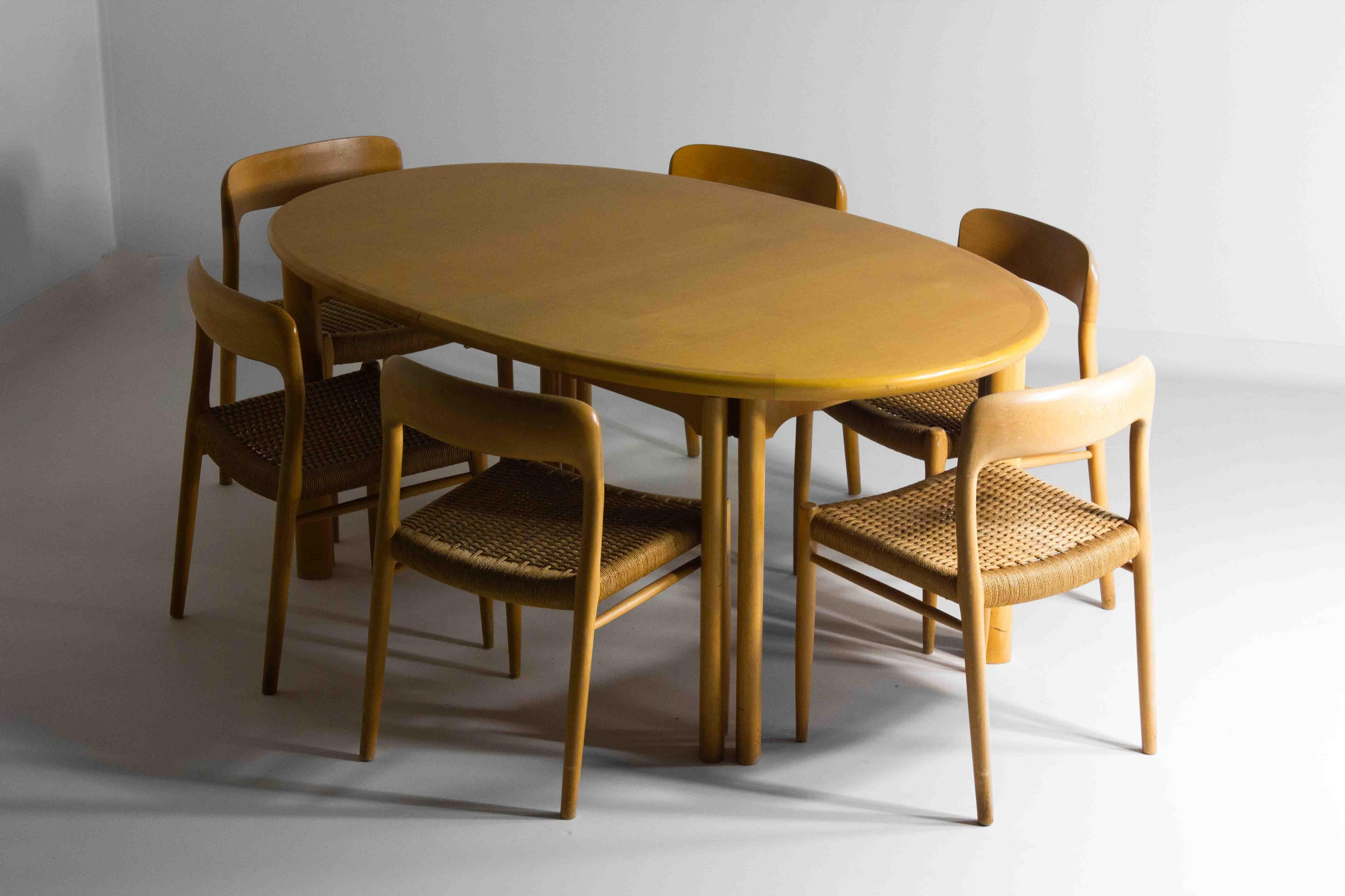 Extendable Danish Skovby dining table, 1970s For Sale 13