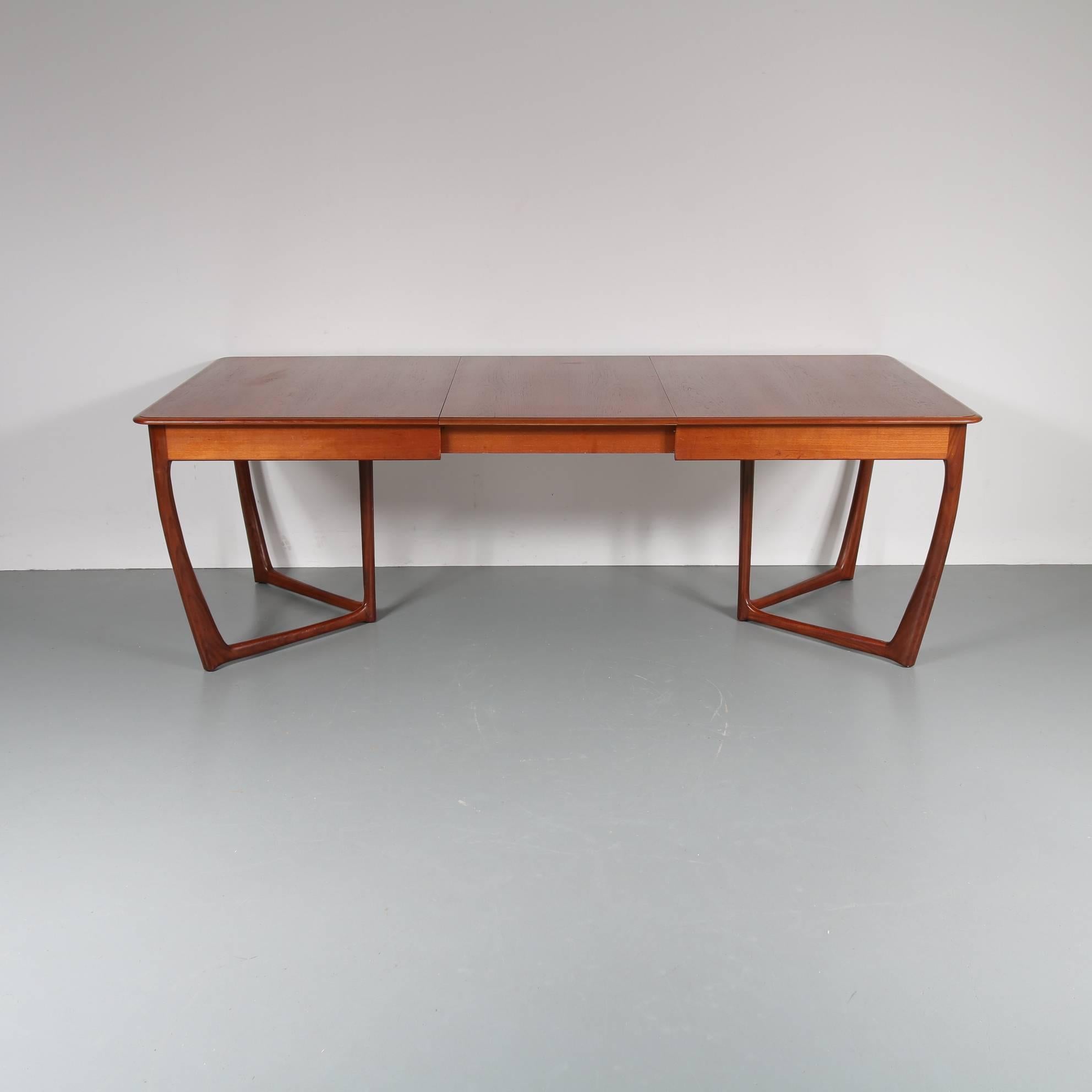 Extendable Dining Table by Beithcraft in Scotland, 1950s In Good Condition In Amsterdam, NL
