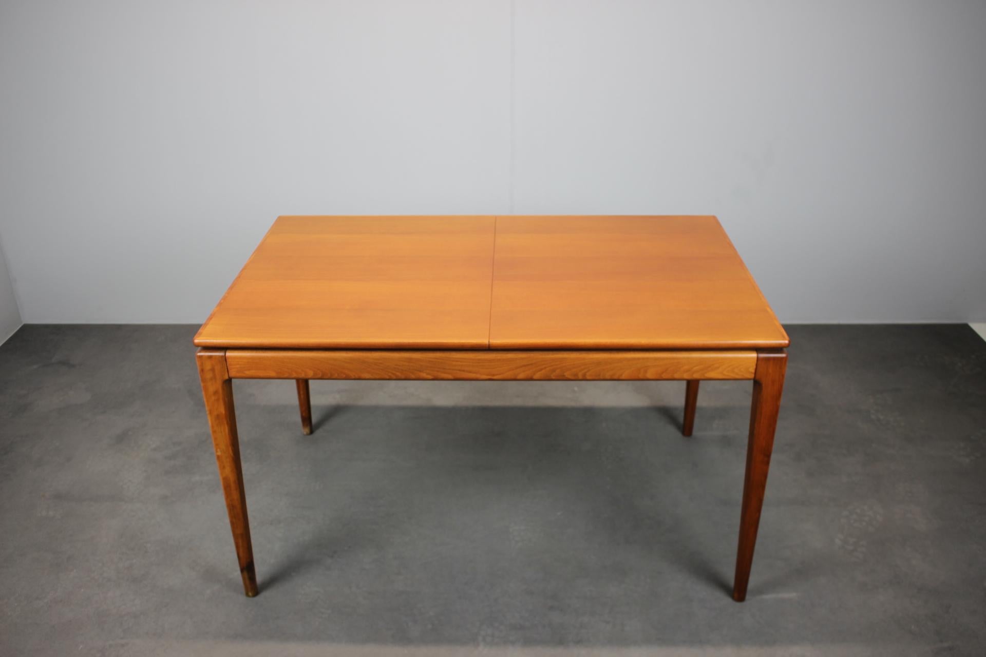 Mid-Century Modern Extendable Dining Table by Dřevotvar, 1970s For Sale