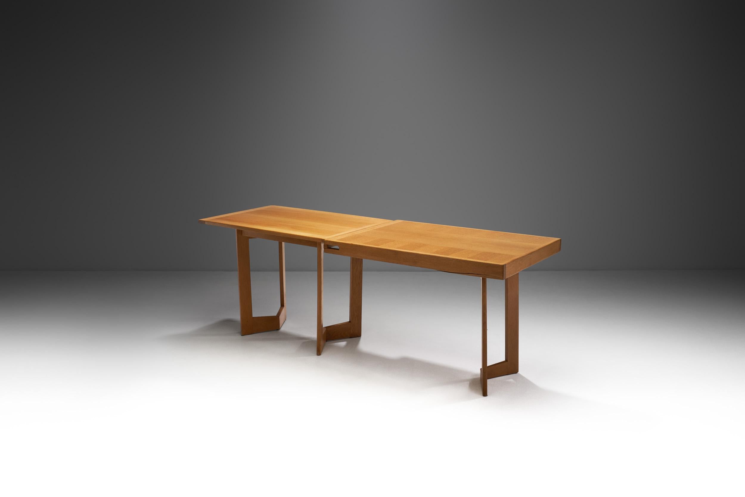 French Extendable Dining Table by Guillerme et Chambron for Votre Maison, France 1960s For Sale