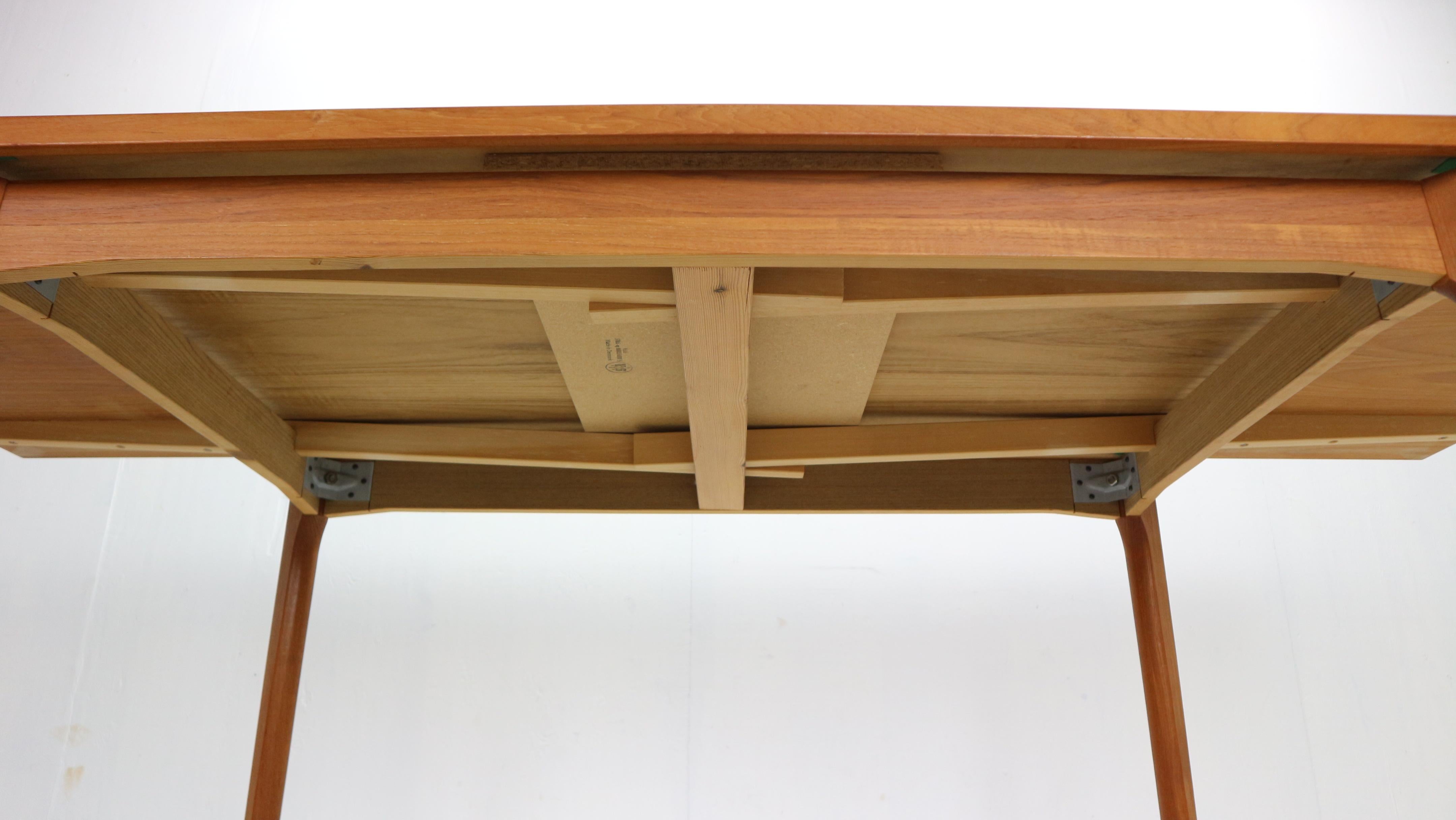 Extendable Dining Table by Henning Kaerjnulf for Vejle Stole Møbelfabrik, 1960 6