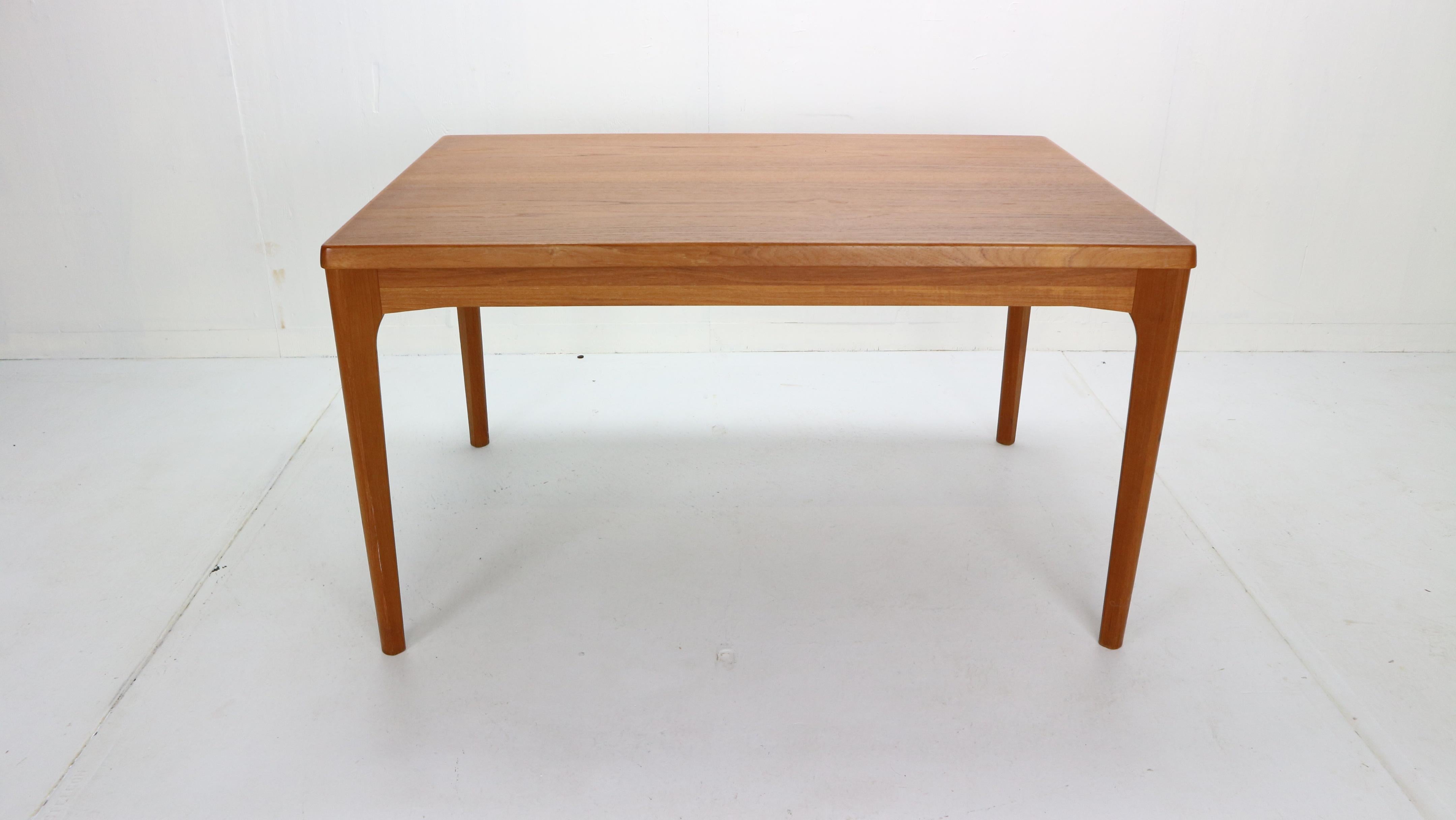 Extendable Dining Table by Henning Kaerjnulf for Vejle Stole Møbelfabrik, 1960 8