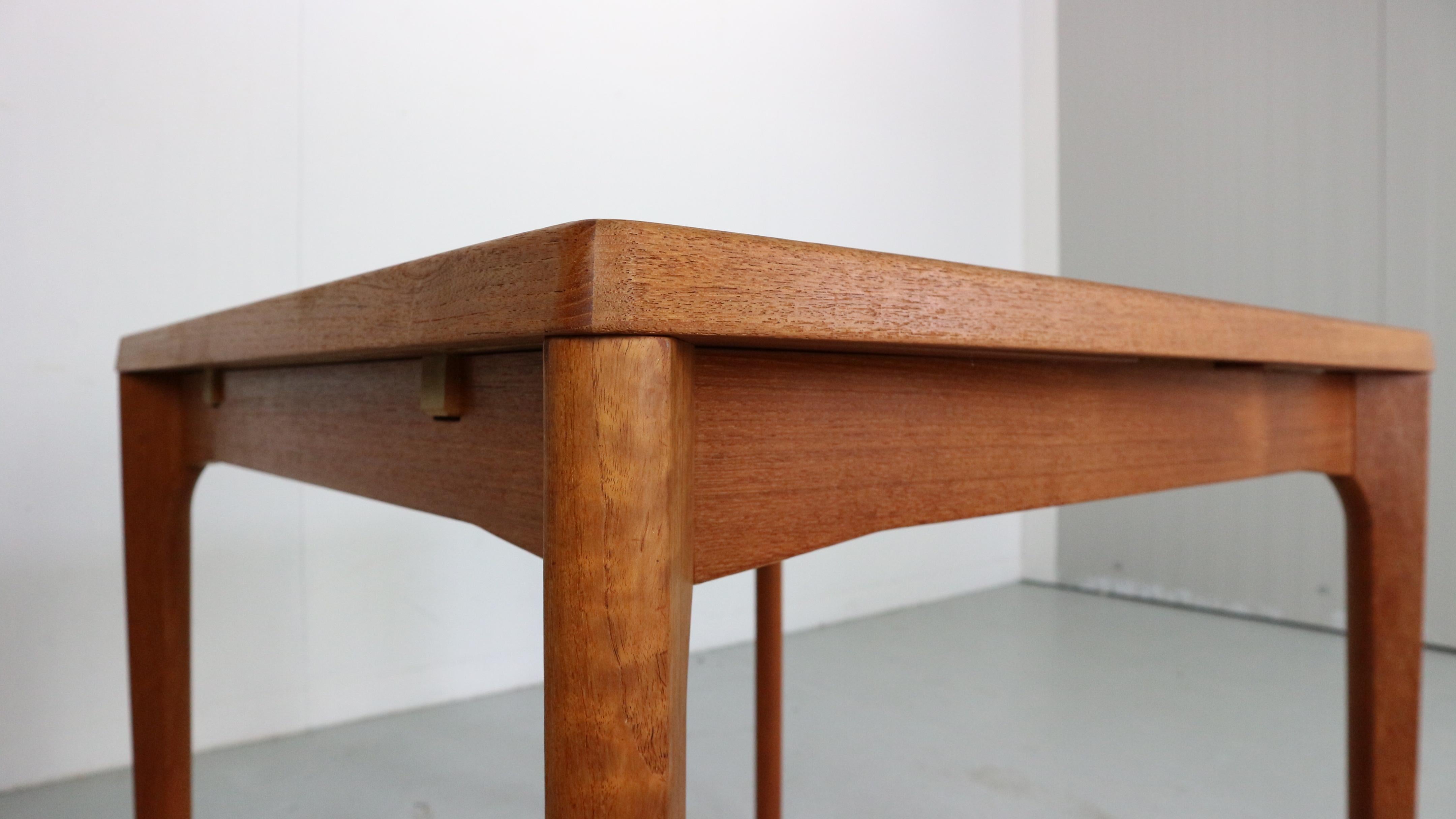 Extendable Dining Table by Henning Kaerjnulf for Vejle Stole Møbelfabrik, 1960 For Sale 12