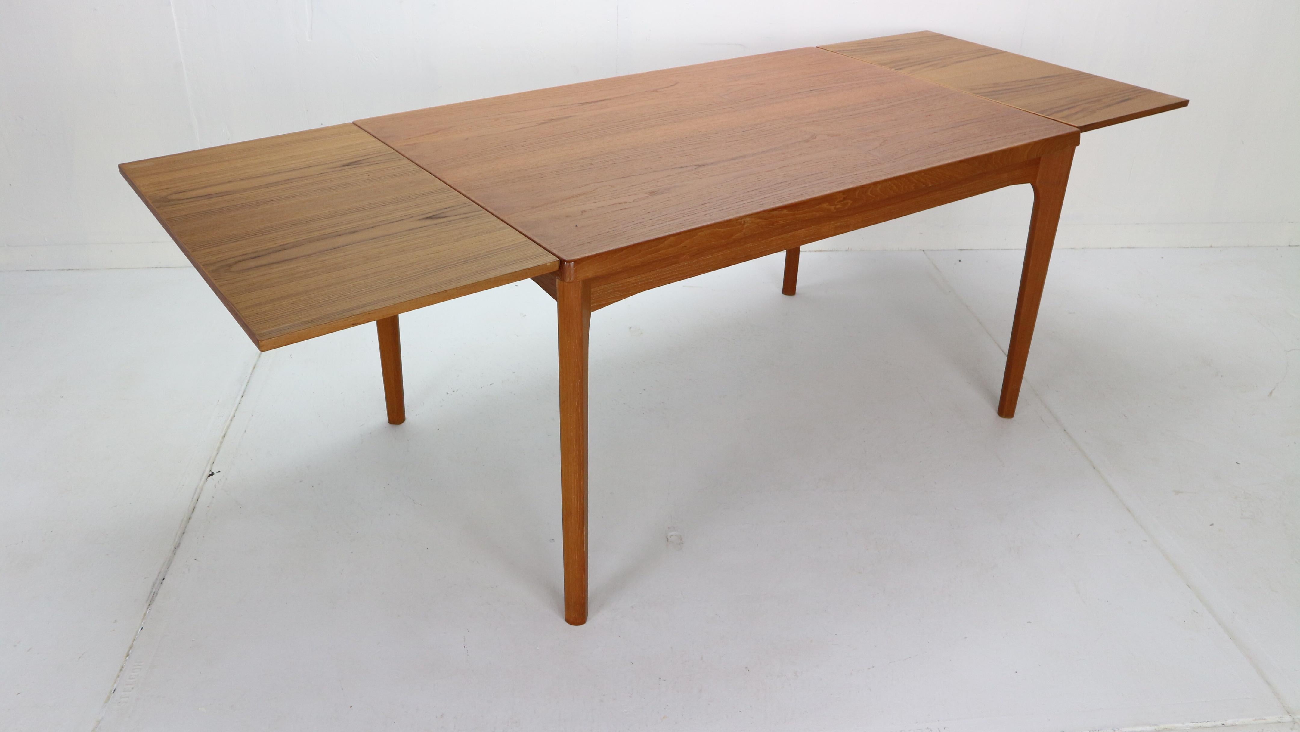 This Mid-Century Modern Danish design dining table was designed by Henning Kjaernulf for Vejle Stole Møbelfabrik during the 1960s Denmark.
The table is extendable to 209cm wide, then not extended 119cm wide.
Teak wood
Originally marked.
