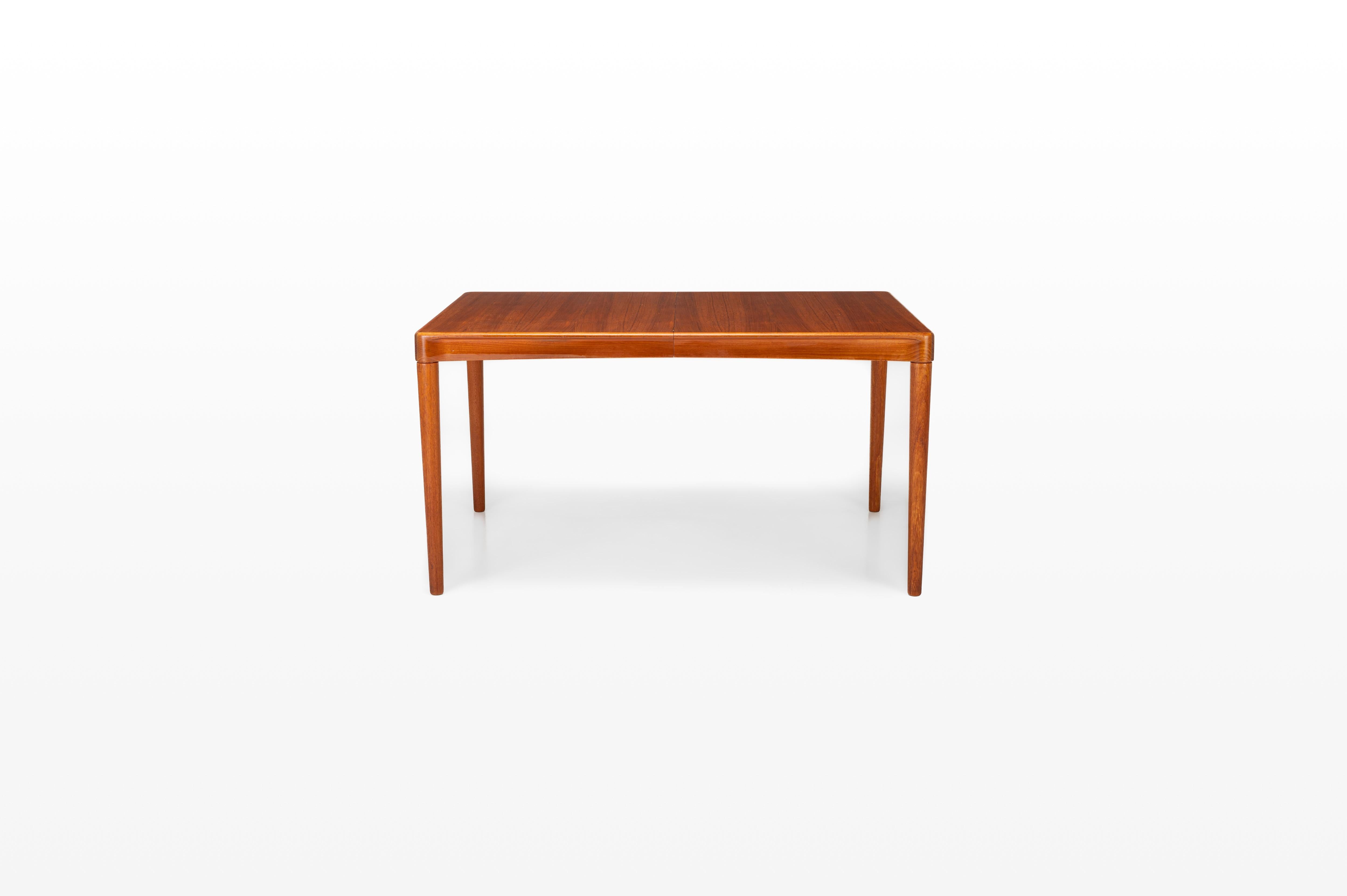 Mid-Century Modern Extendable Dining Table by H.W. Klein for Bramin, 1960s For Sale