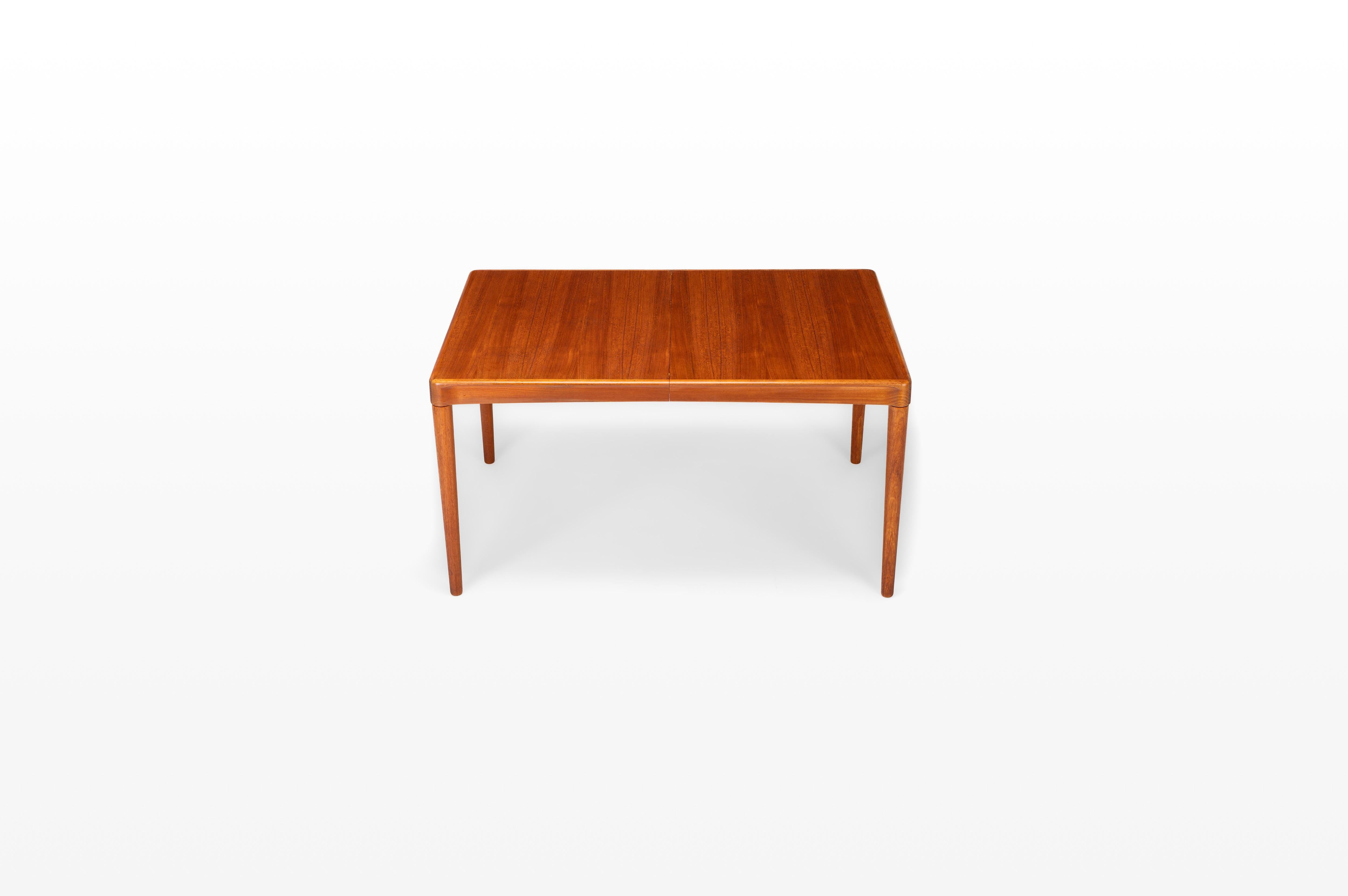 Danish Extendable Dining Table by H.W. Klein for Bramin, 1960s For Sale