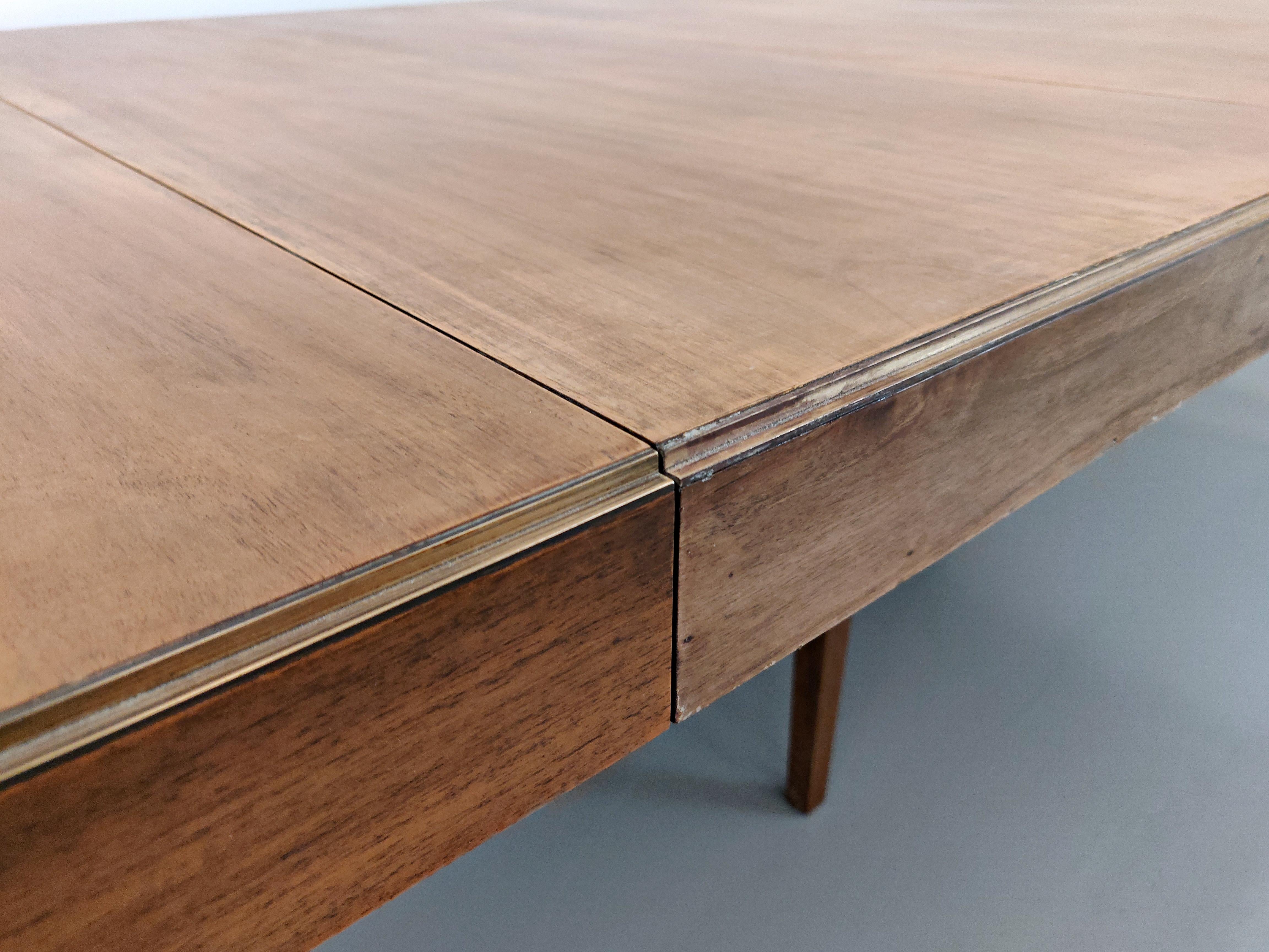 Extendable Dining Table by T.H. Robsjohn-Gibbings for Saridis For Sale 4