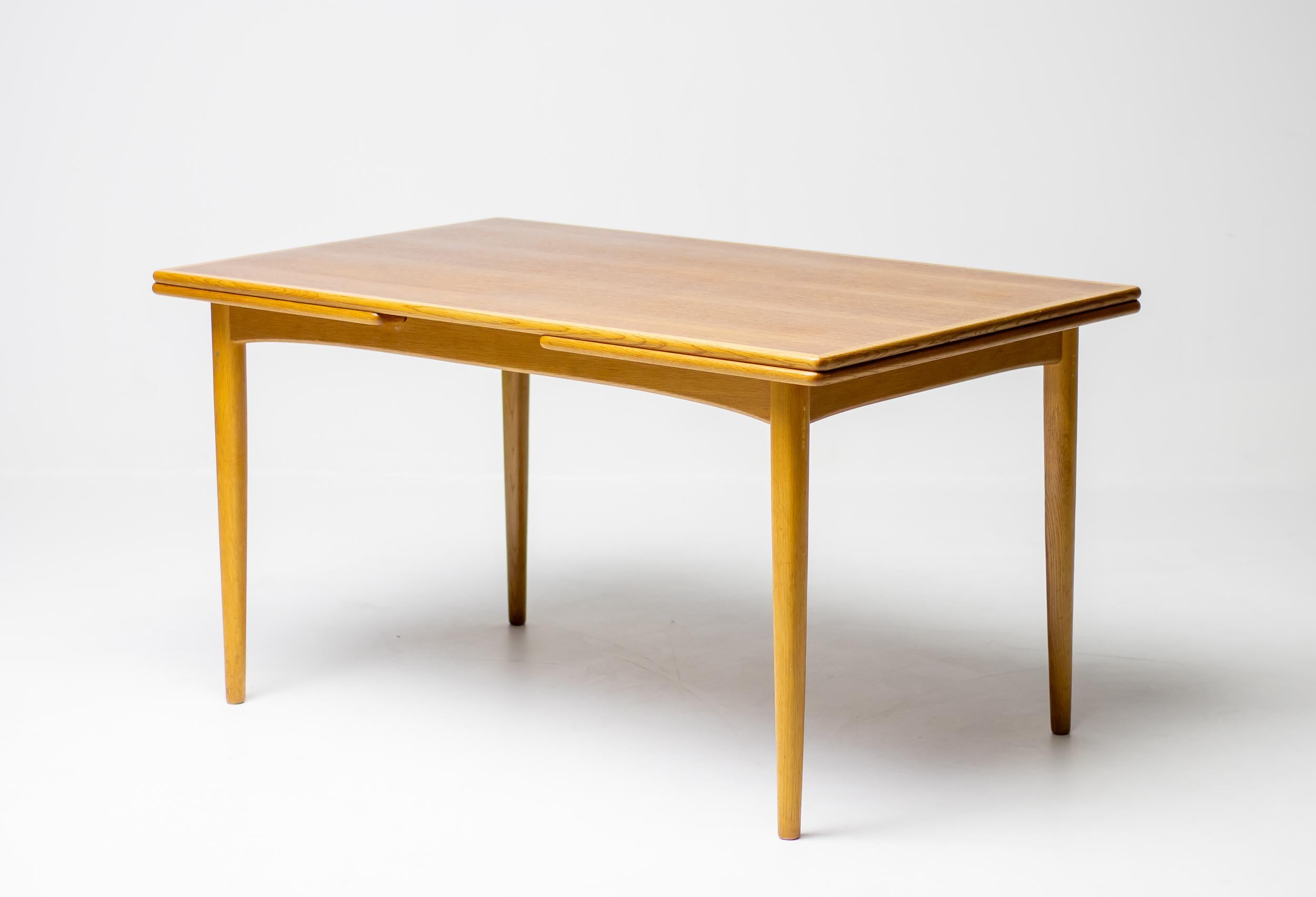 Extendable Dining Table by Yngvar Sandström For Sale 4